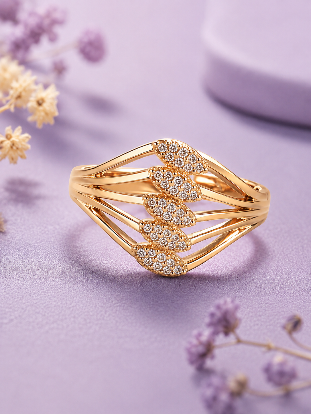 Jova Adjustable Ring