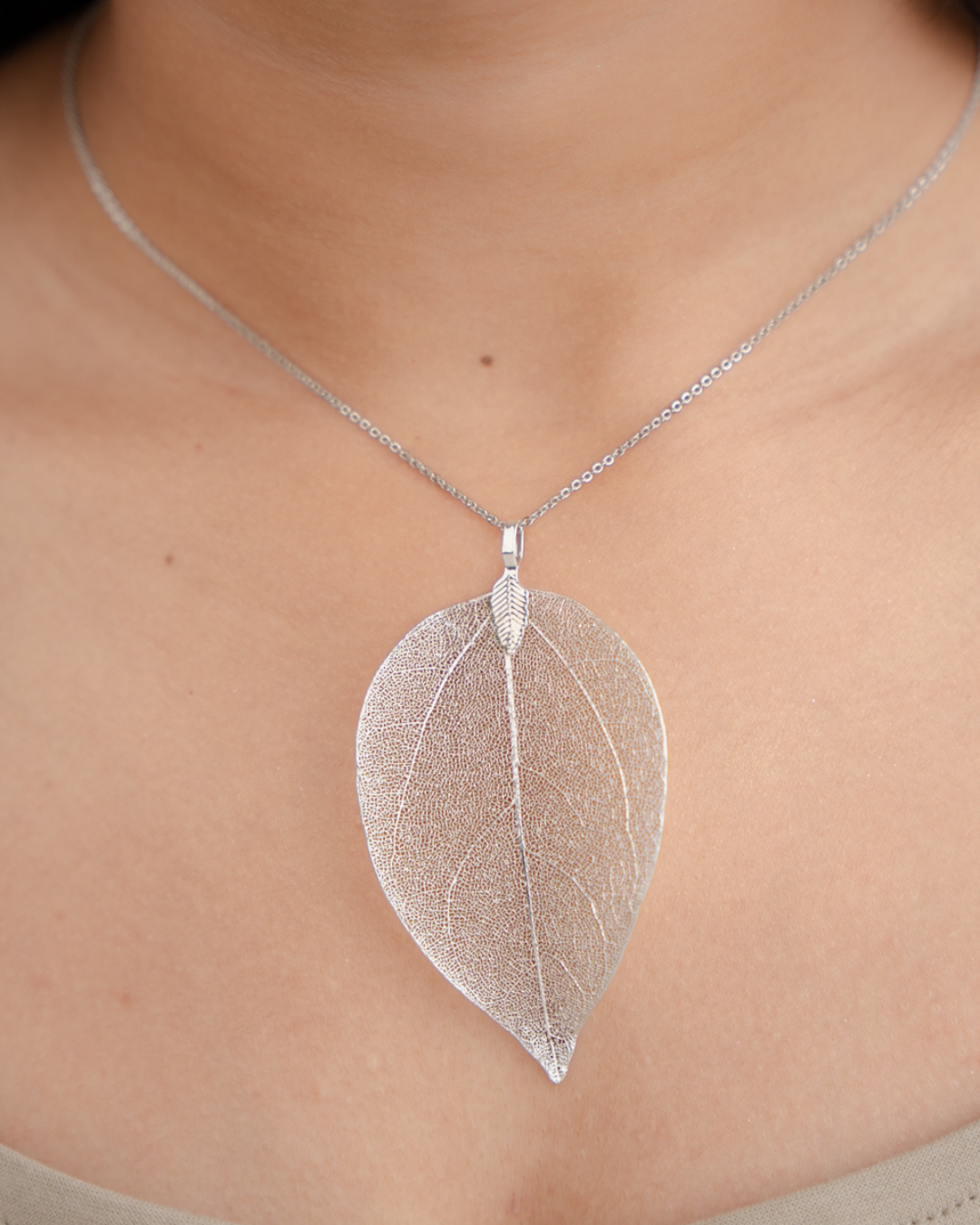 Feuilla  Necklace Set (Silver)