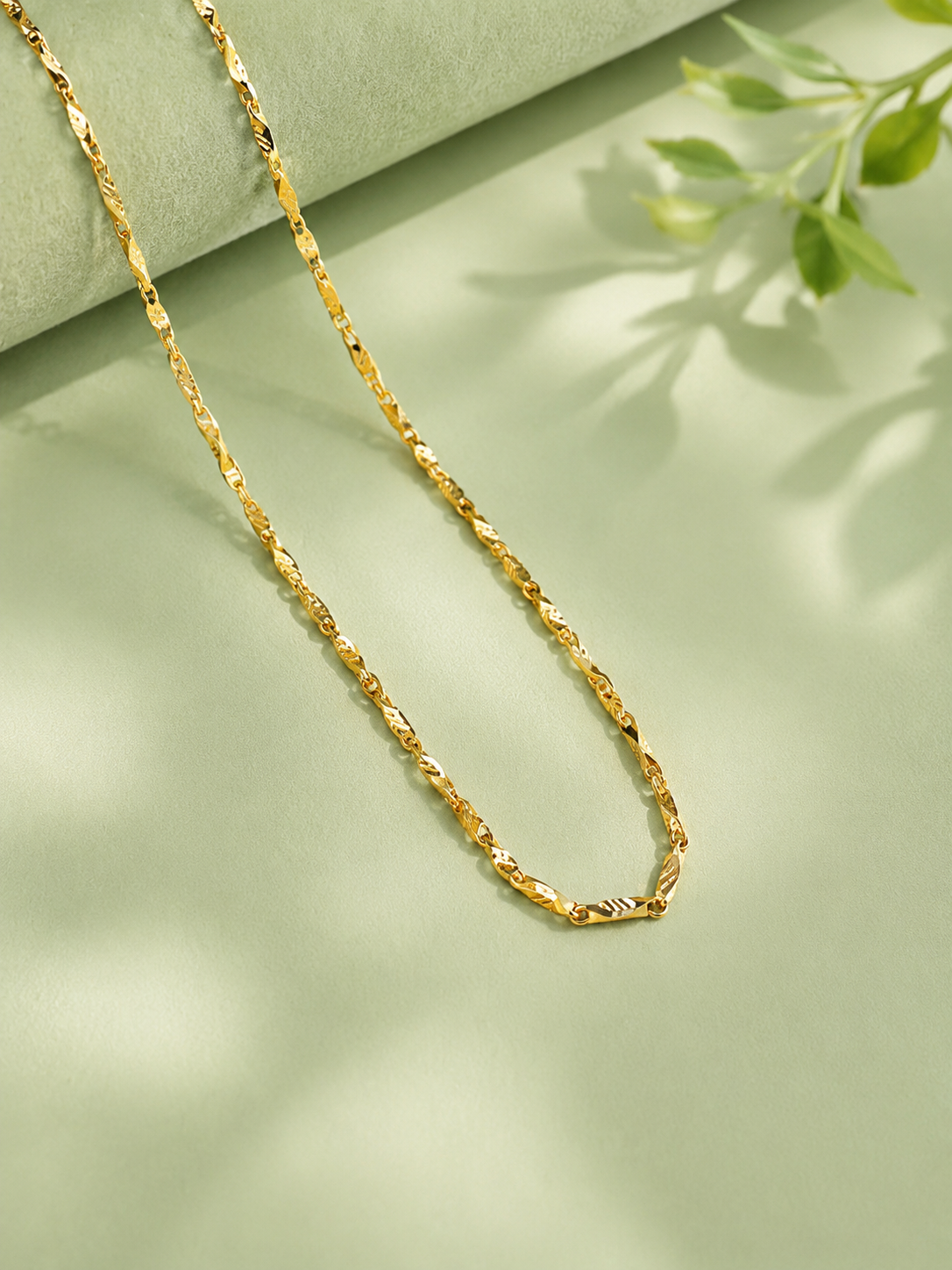 Noble Gold Chain