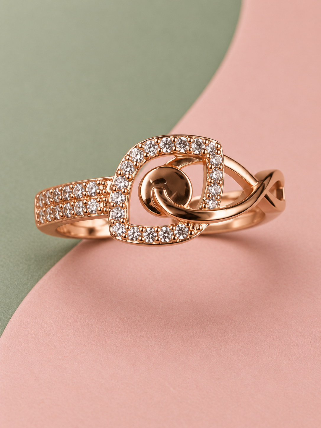 Richa Adjustable Ring
