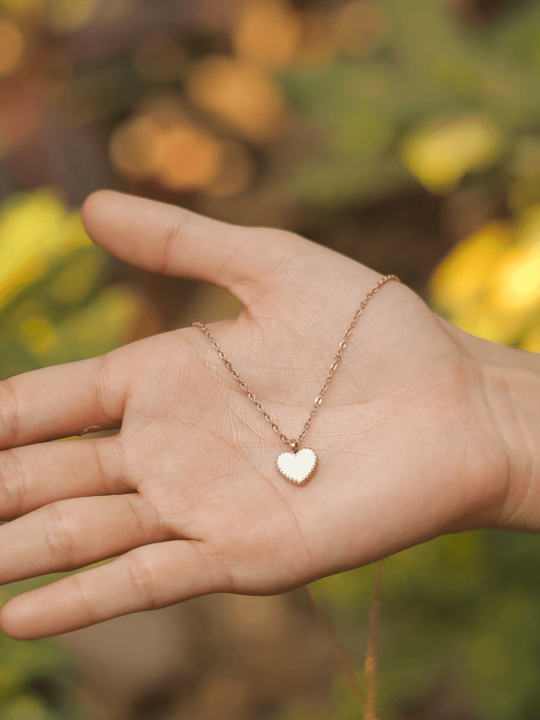 White Heart Pendant - Zeraki Jewels 