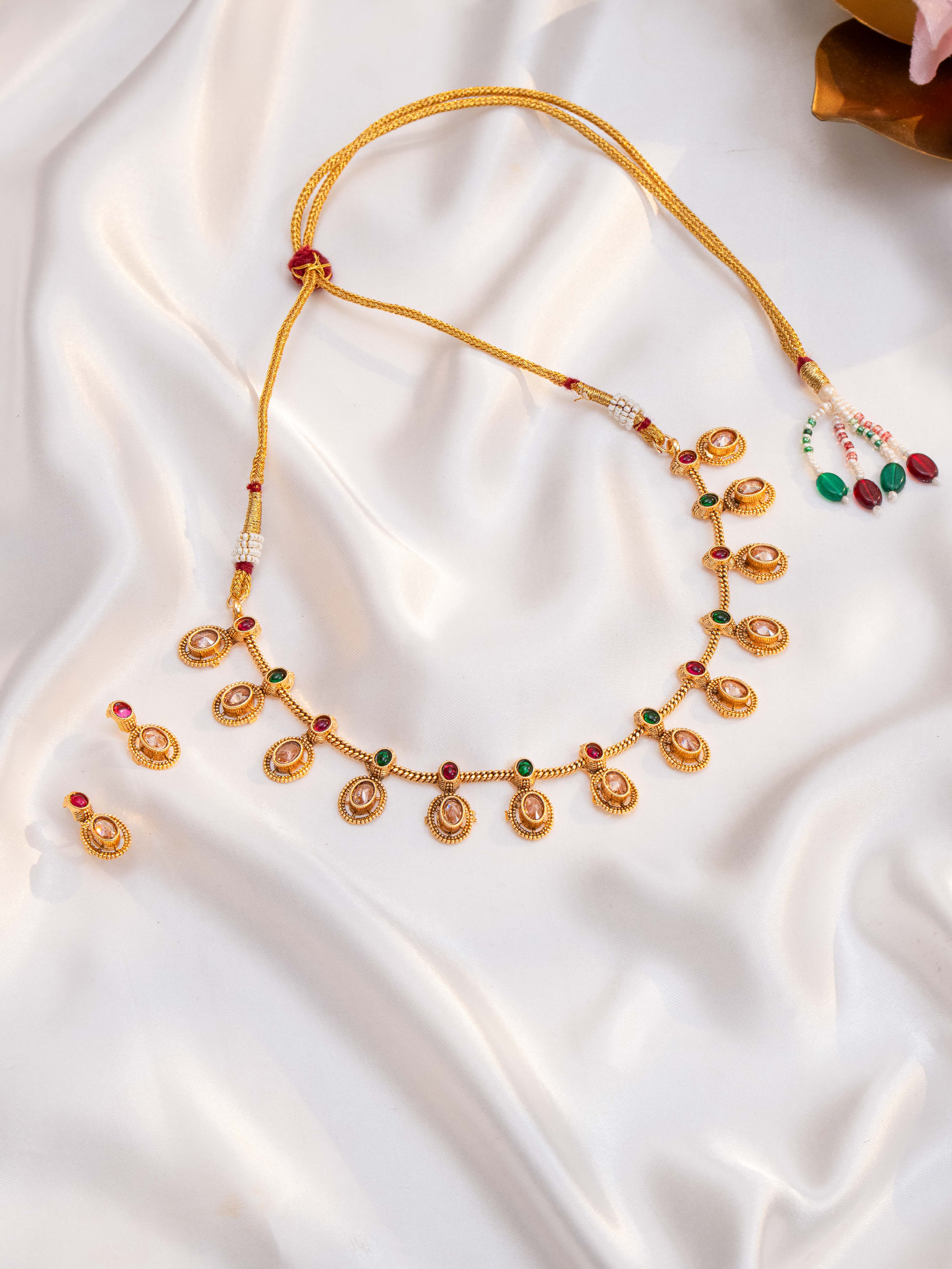 Aarivika Necklace Set