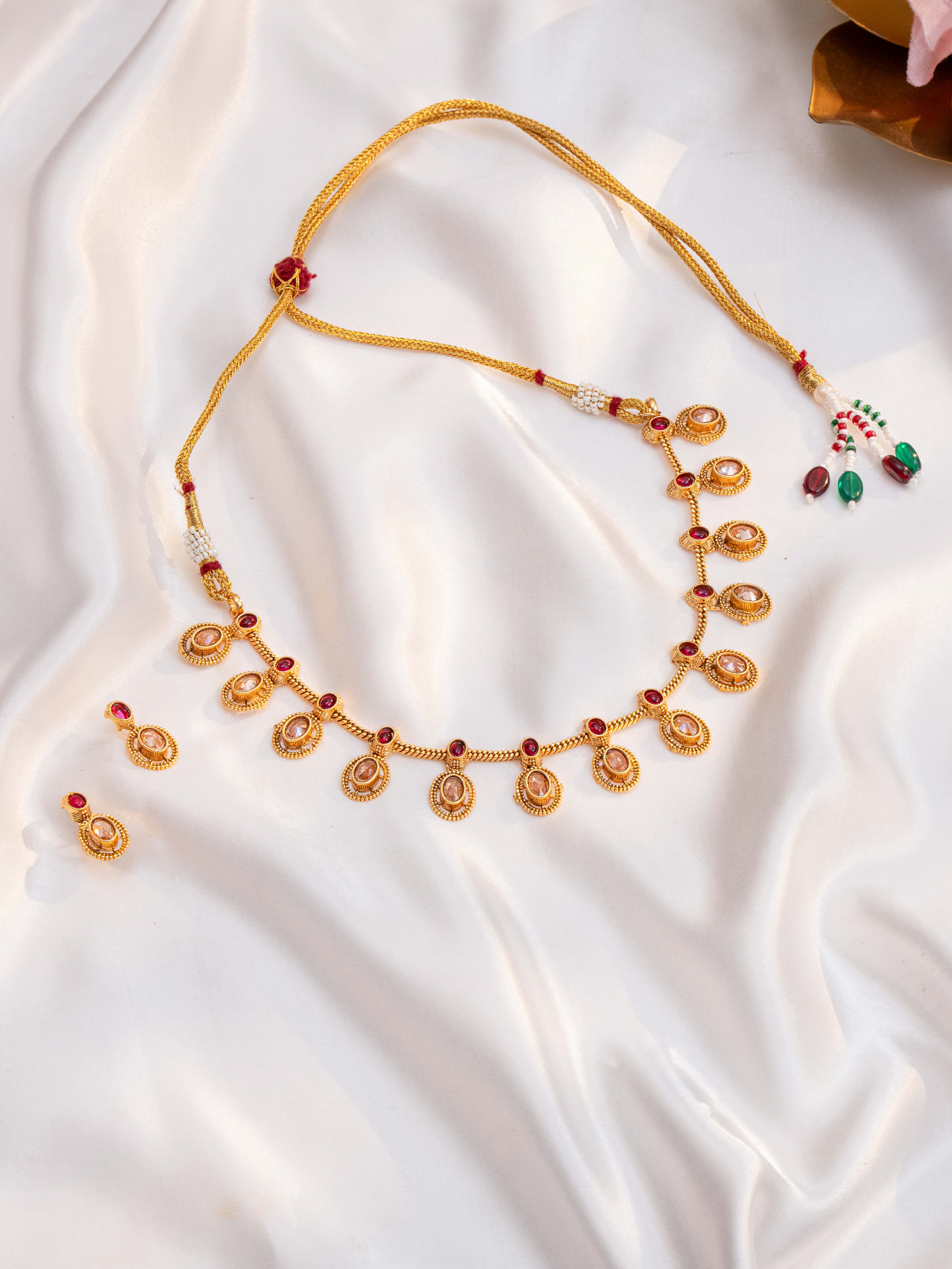 Aarivika Necklace Set