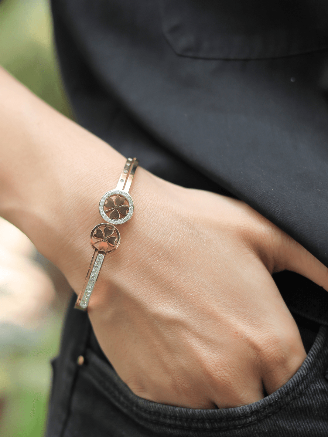 Diamond Studded Cloverleaf Bracelet - Zeraki Jewels 