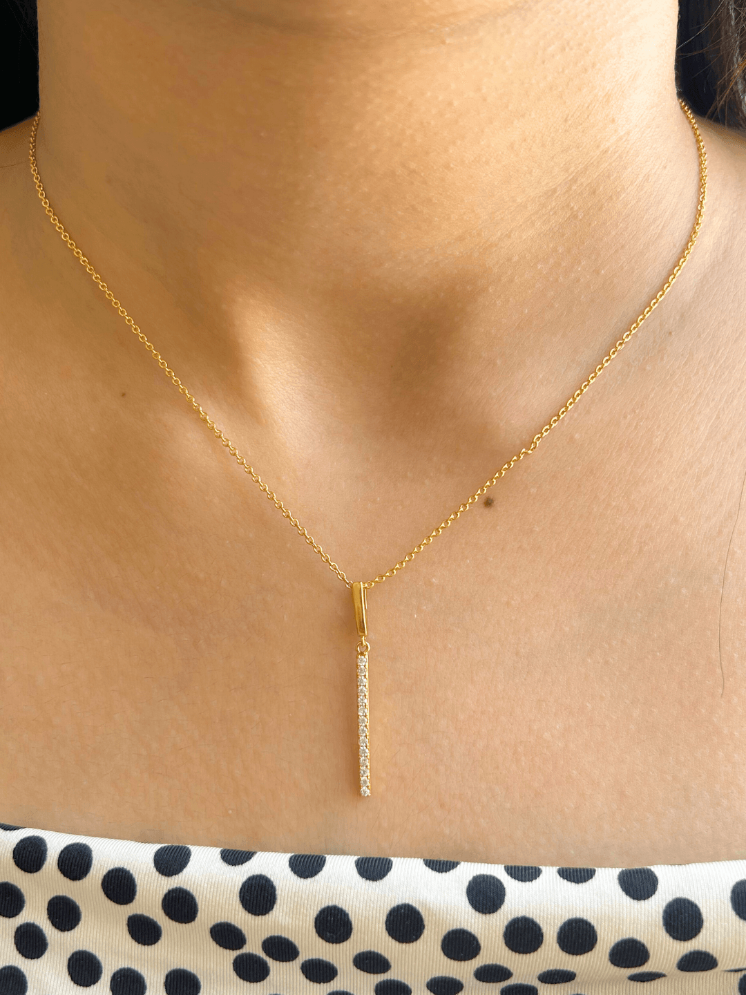 Gold Sleek Bar Pendant - Zerakijewels