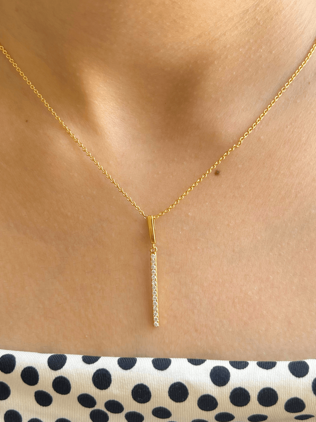 Gold Sleek Bar Pendant - Zerakijewels