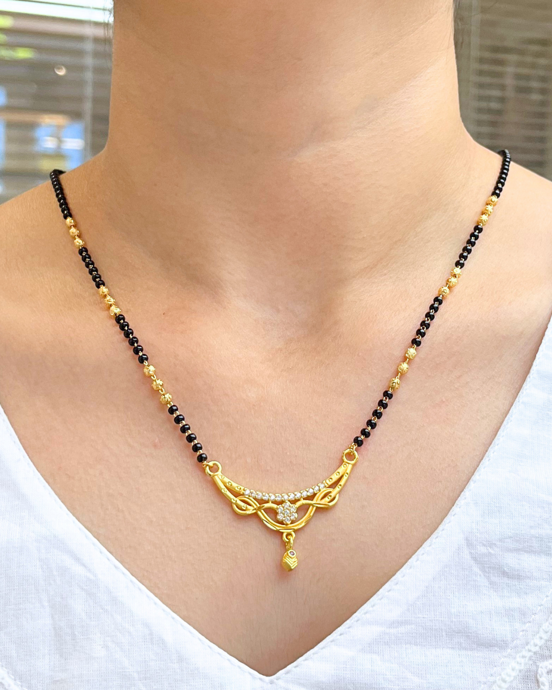Alina Mangalsutra