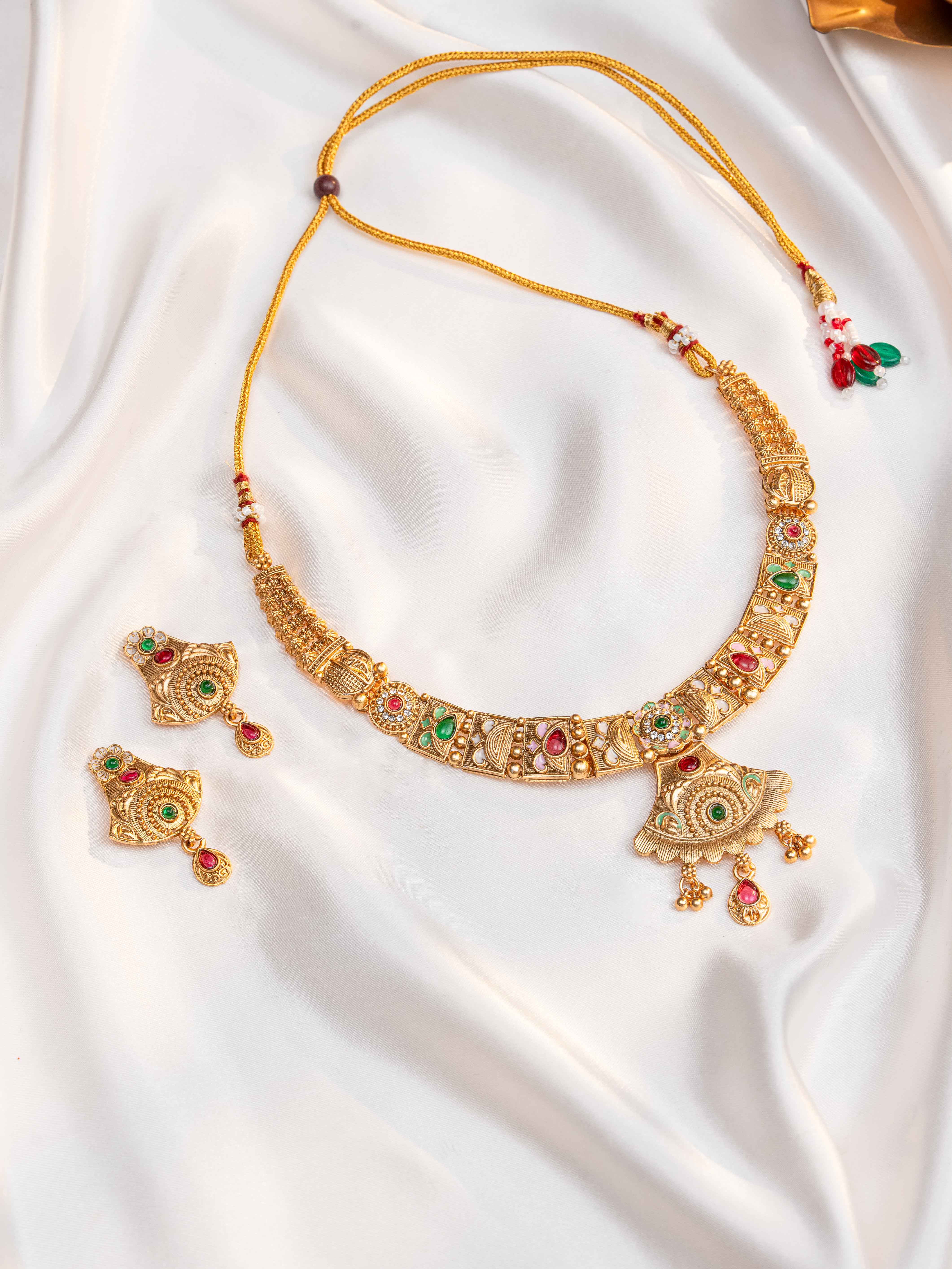 Noorlekha Necklace Set