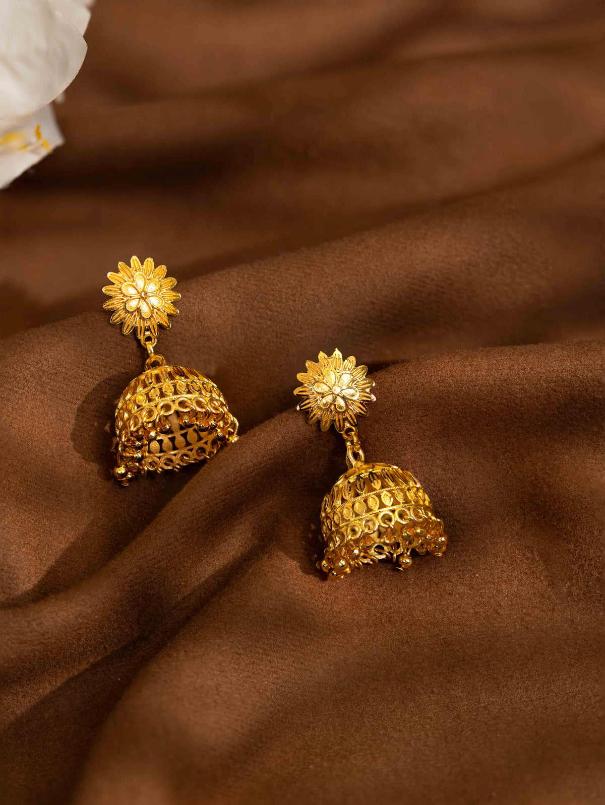Yuvaira Gold Jhumkas