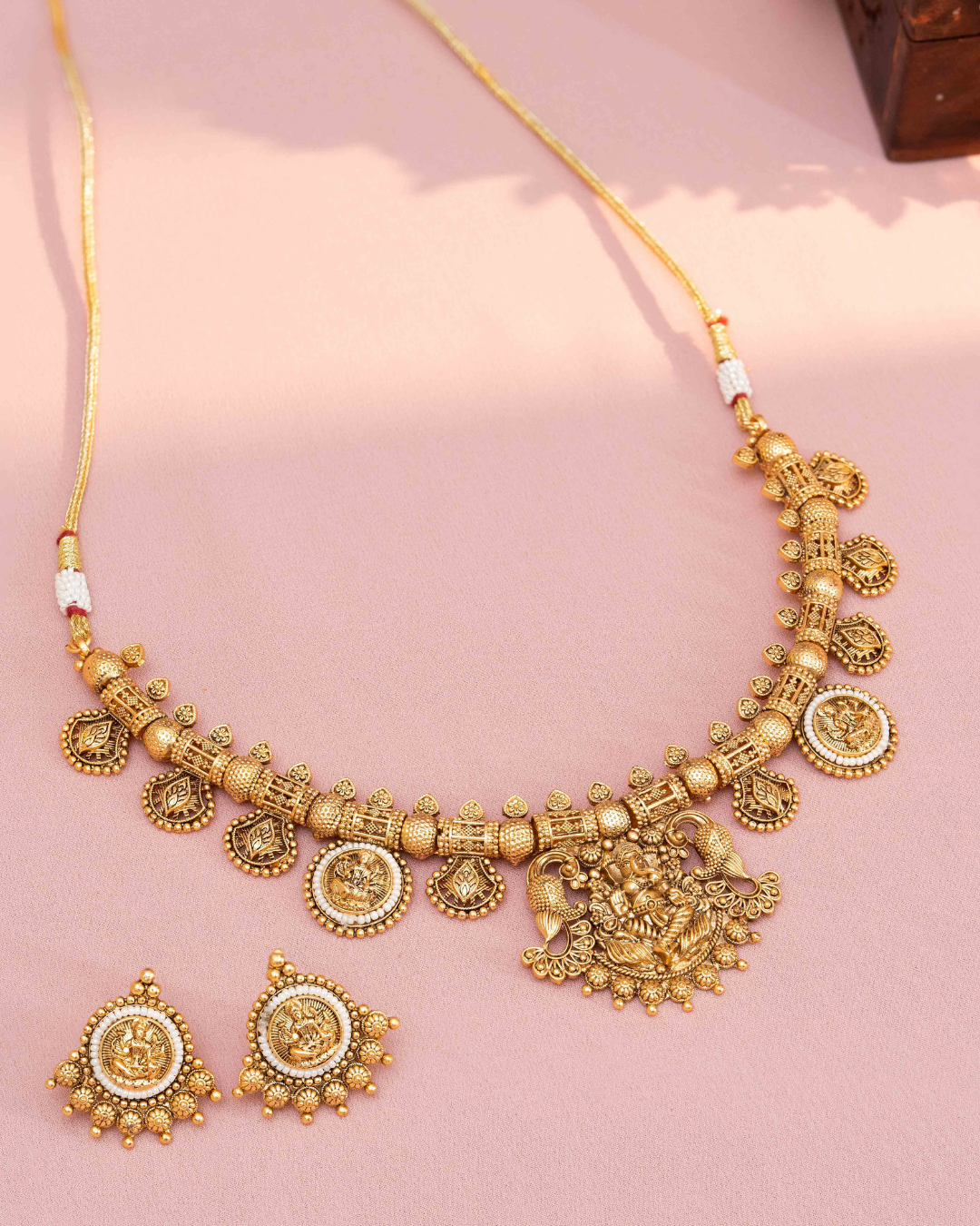 Vighneshwari Necklace set