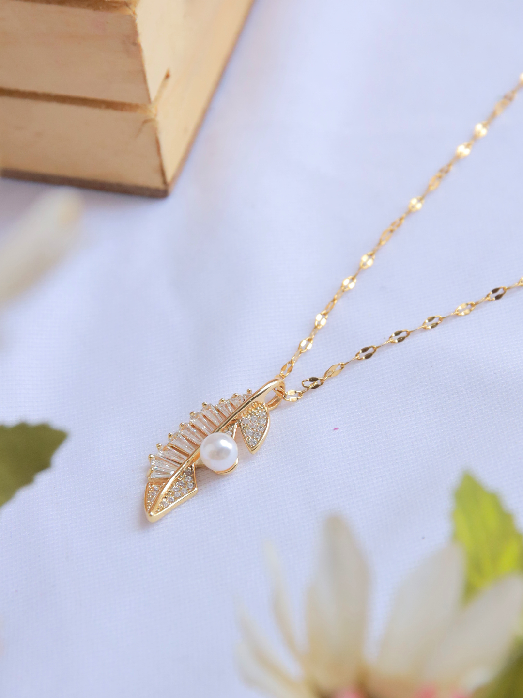 Leaf Style Pendant