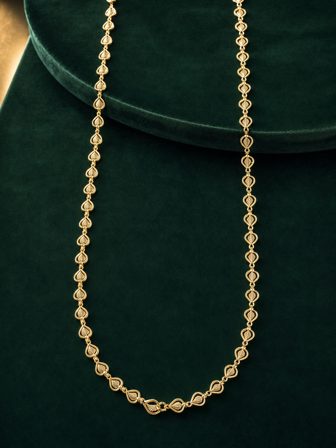 Silk Flow Gold Chain