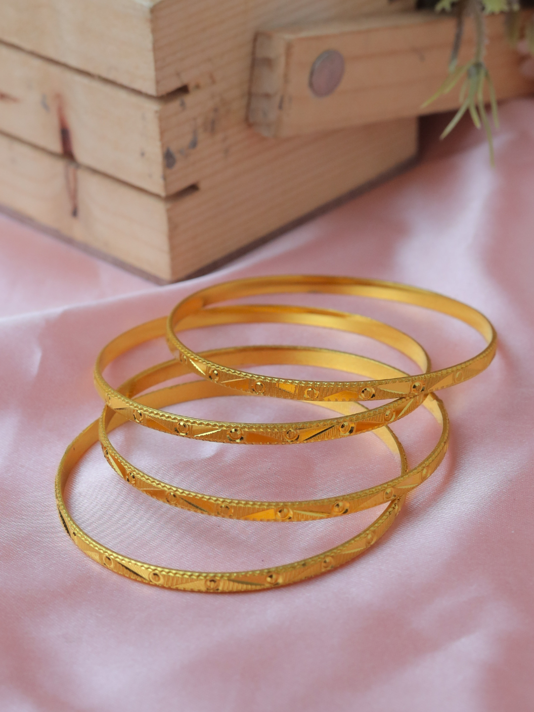 Rajul Bangle.   (Set of 4)