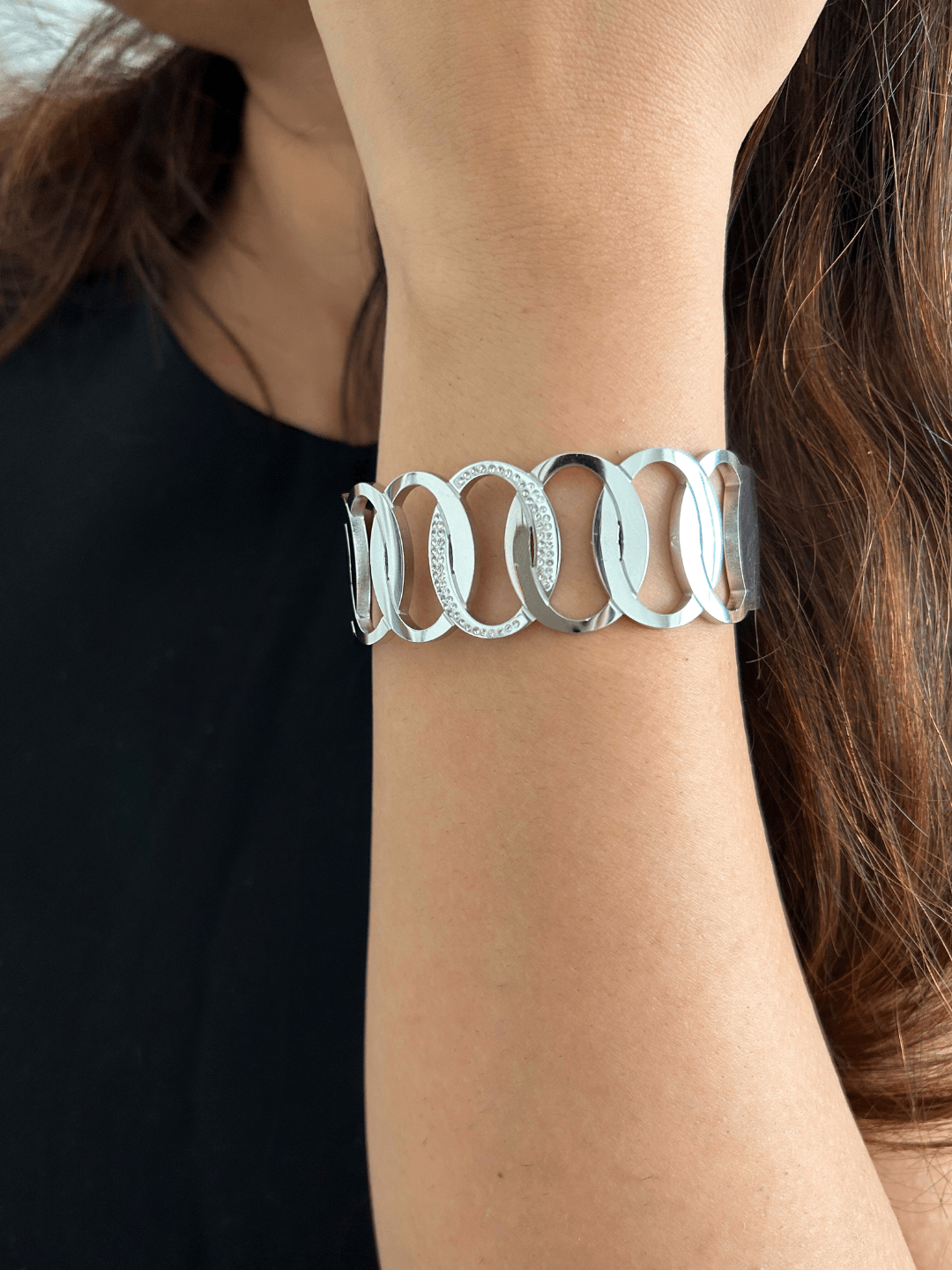 Contemporary Oval Bracelet - Zeraki Jewels 