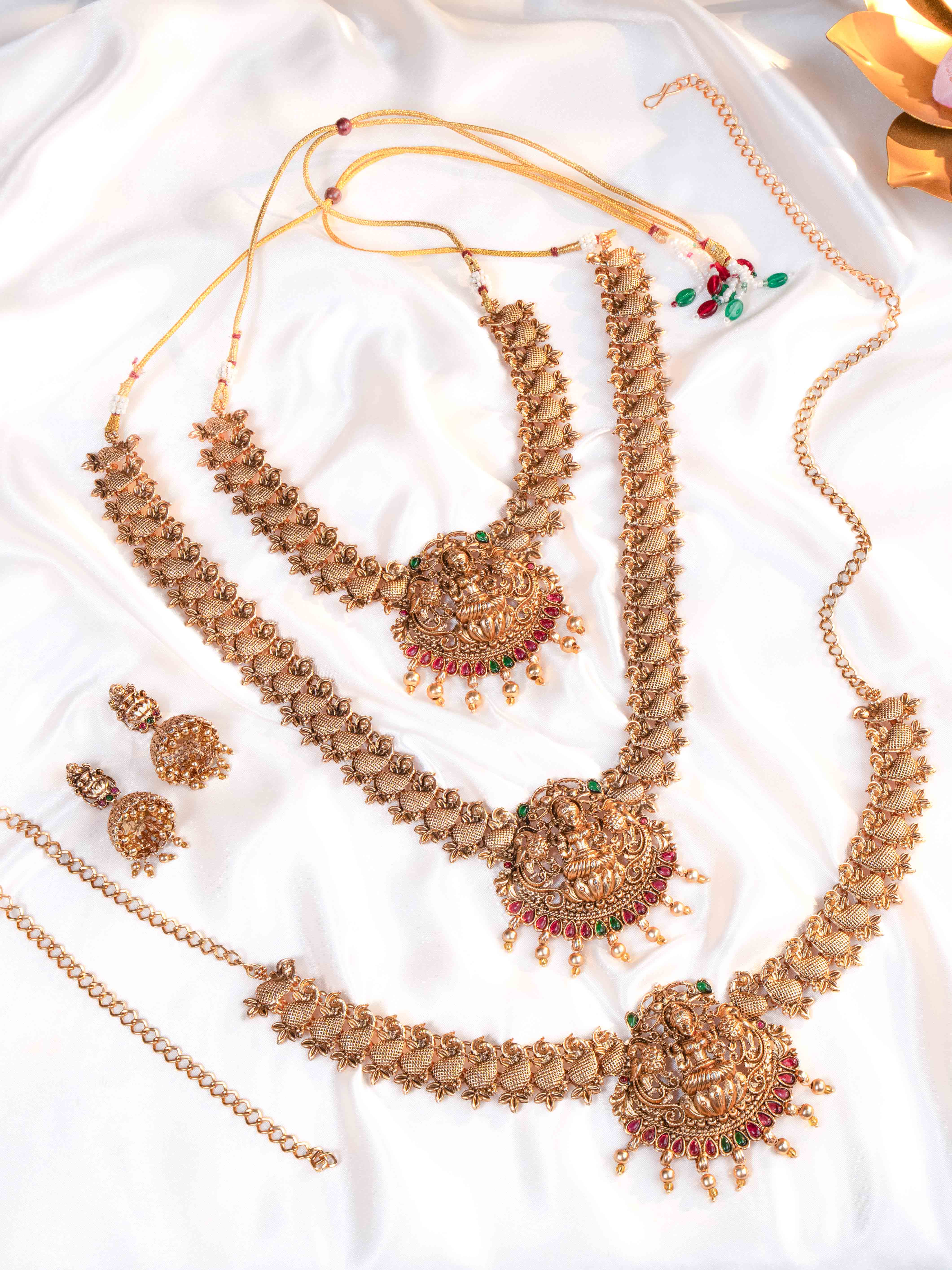 Trimurti Necklace Set