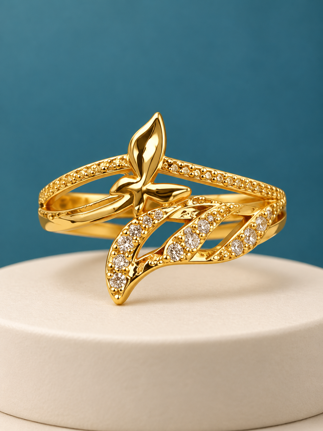 Iviana Adjustable Ring