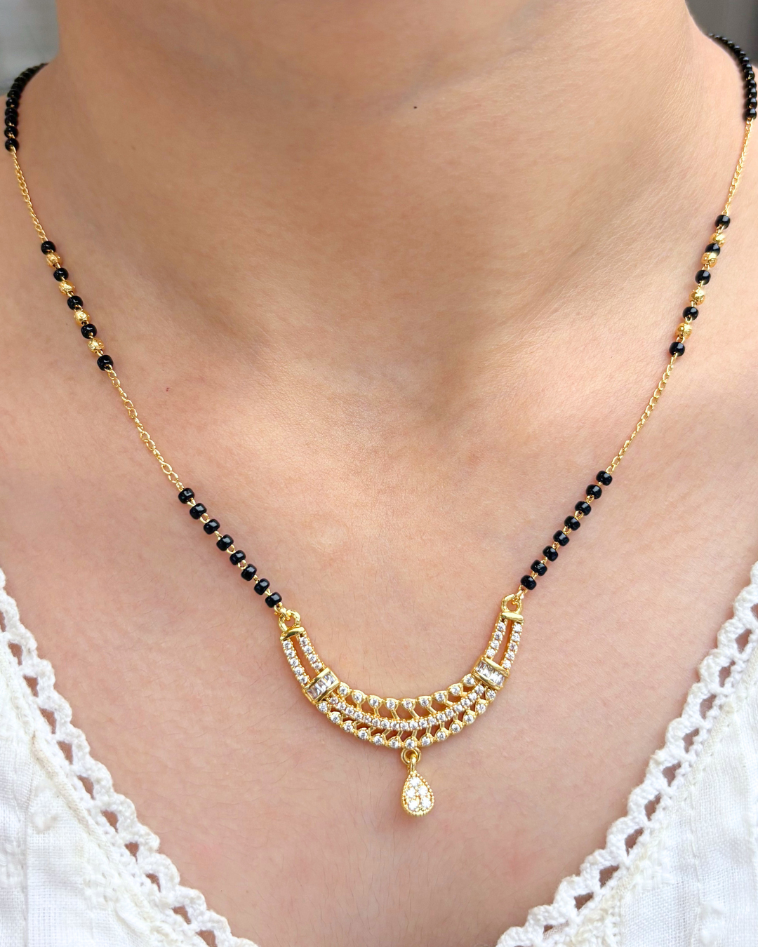 Alina Mangalsutra