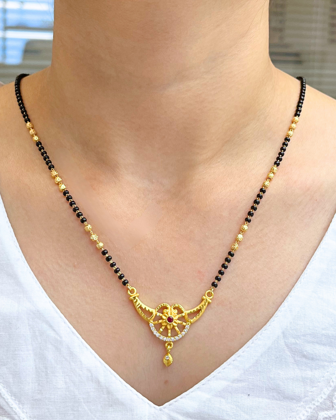 Vinita Mangalsutra