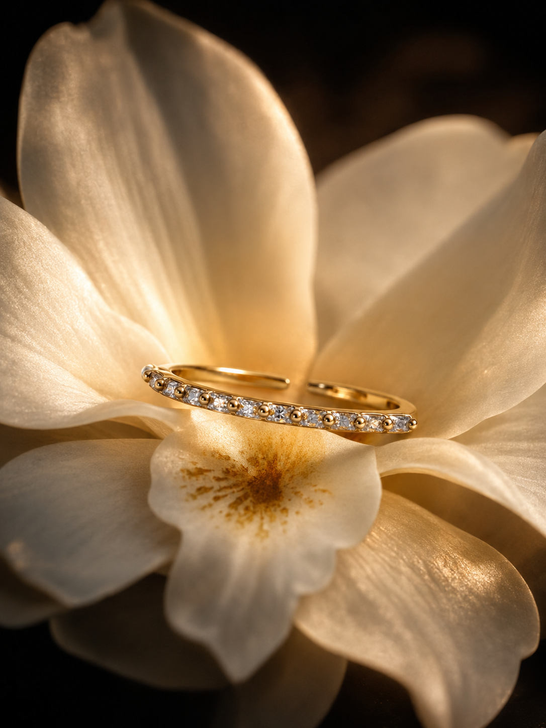 Svara Adjustable Ring