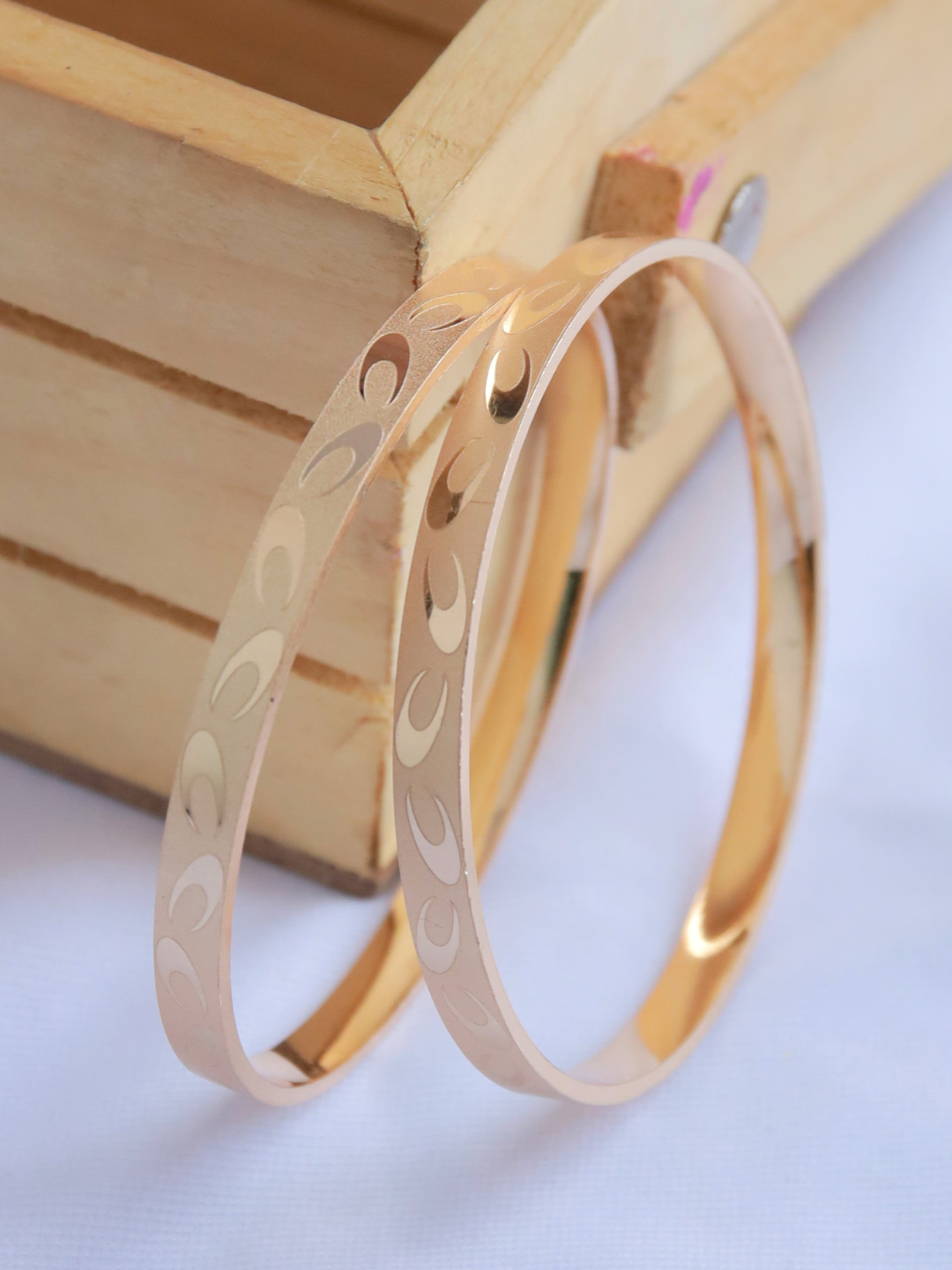 Maanya Bangle. (Set of 2)