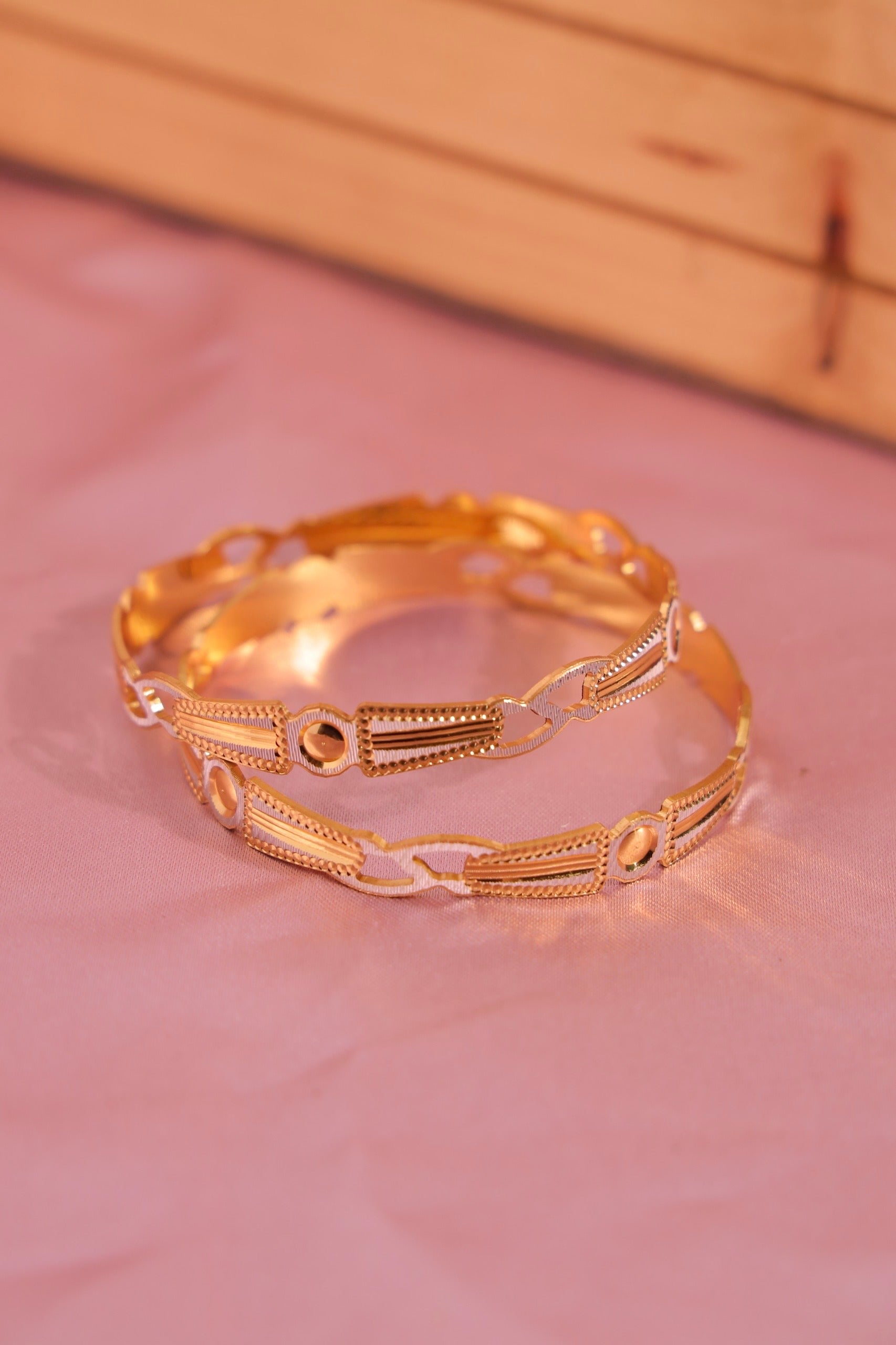 Reyanshi Bangle  (Set of 2)