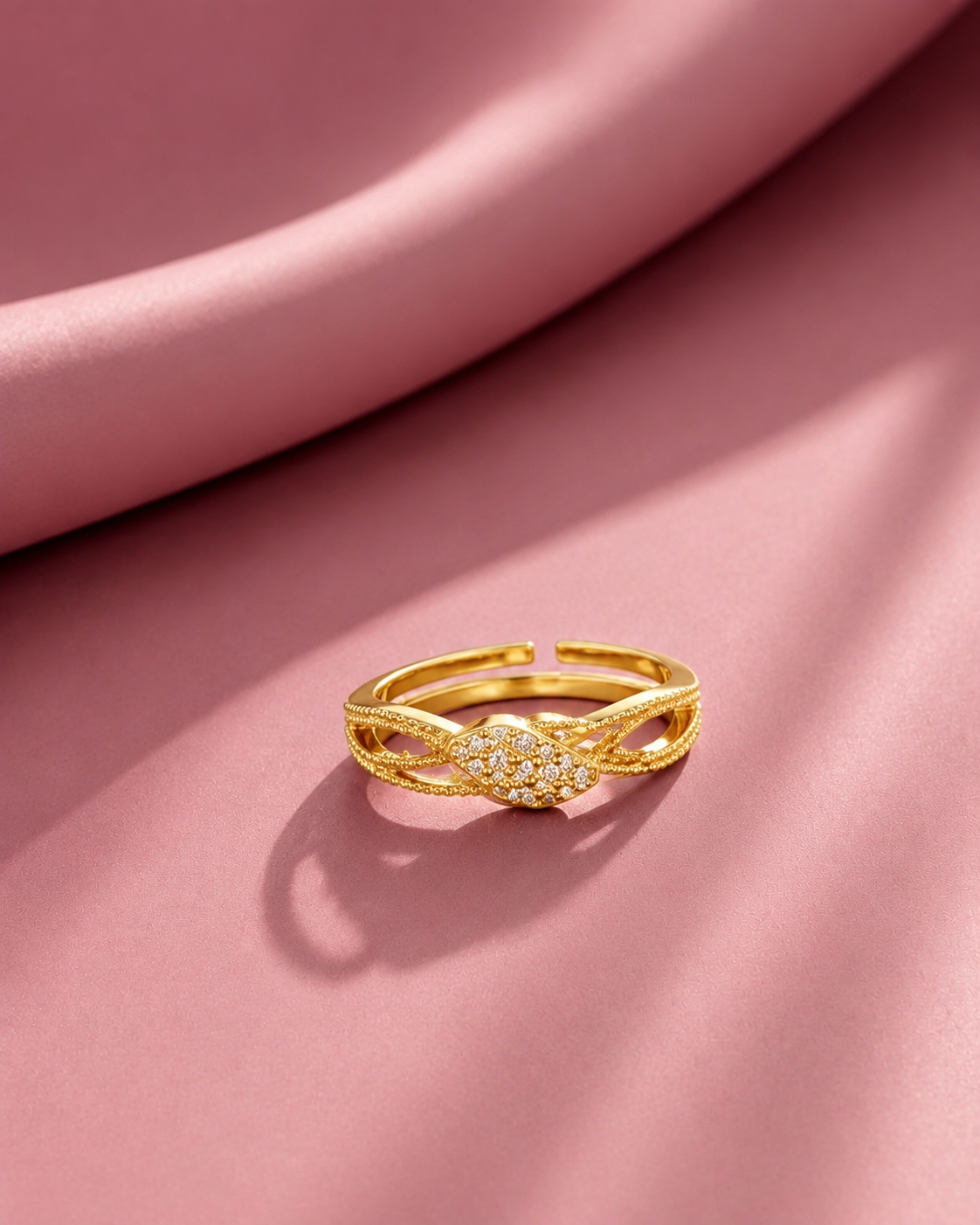 Pari Adjustable Ring