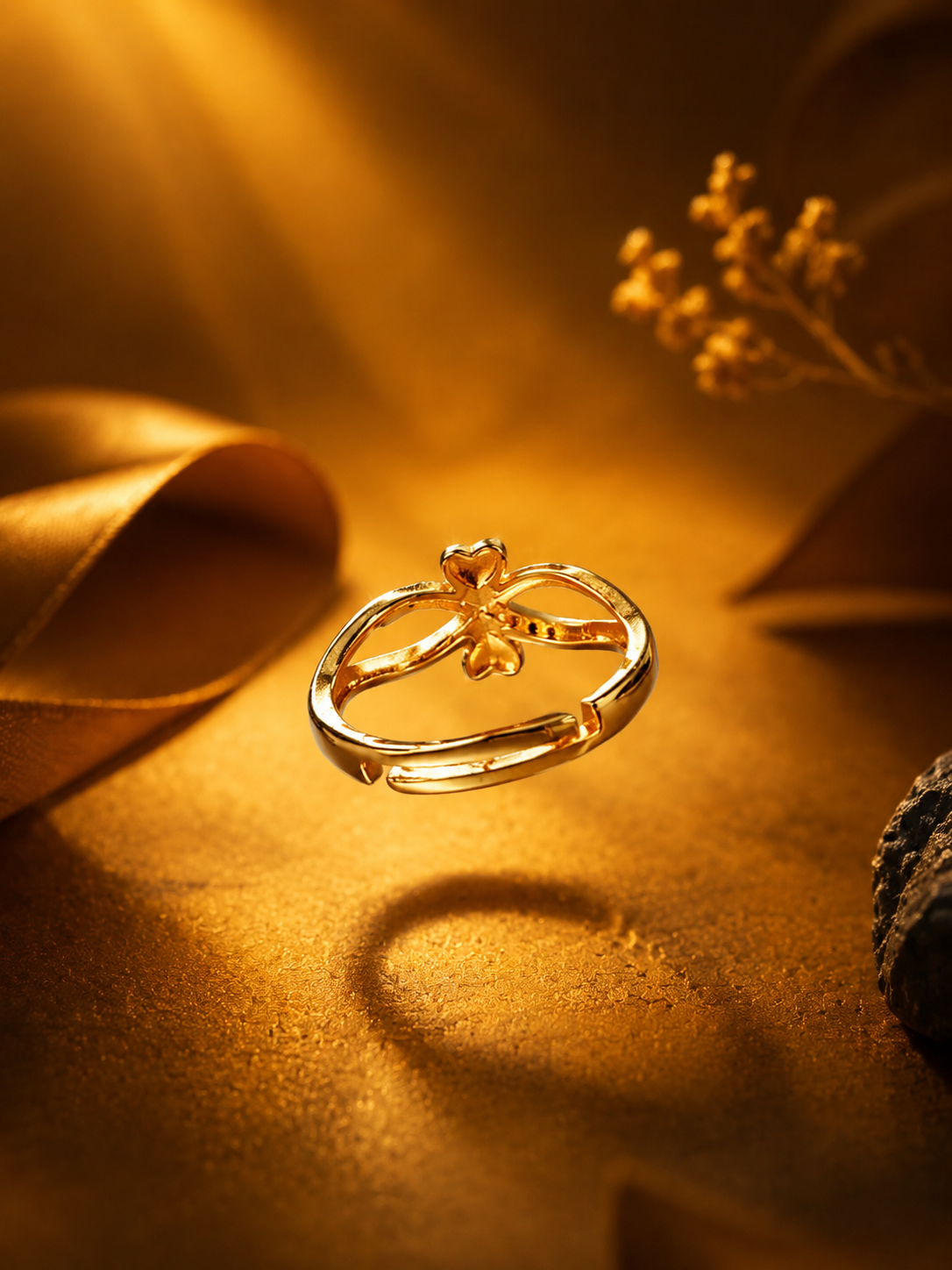 Plaza Adjustable Ring