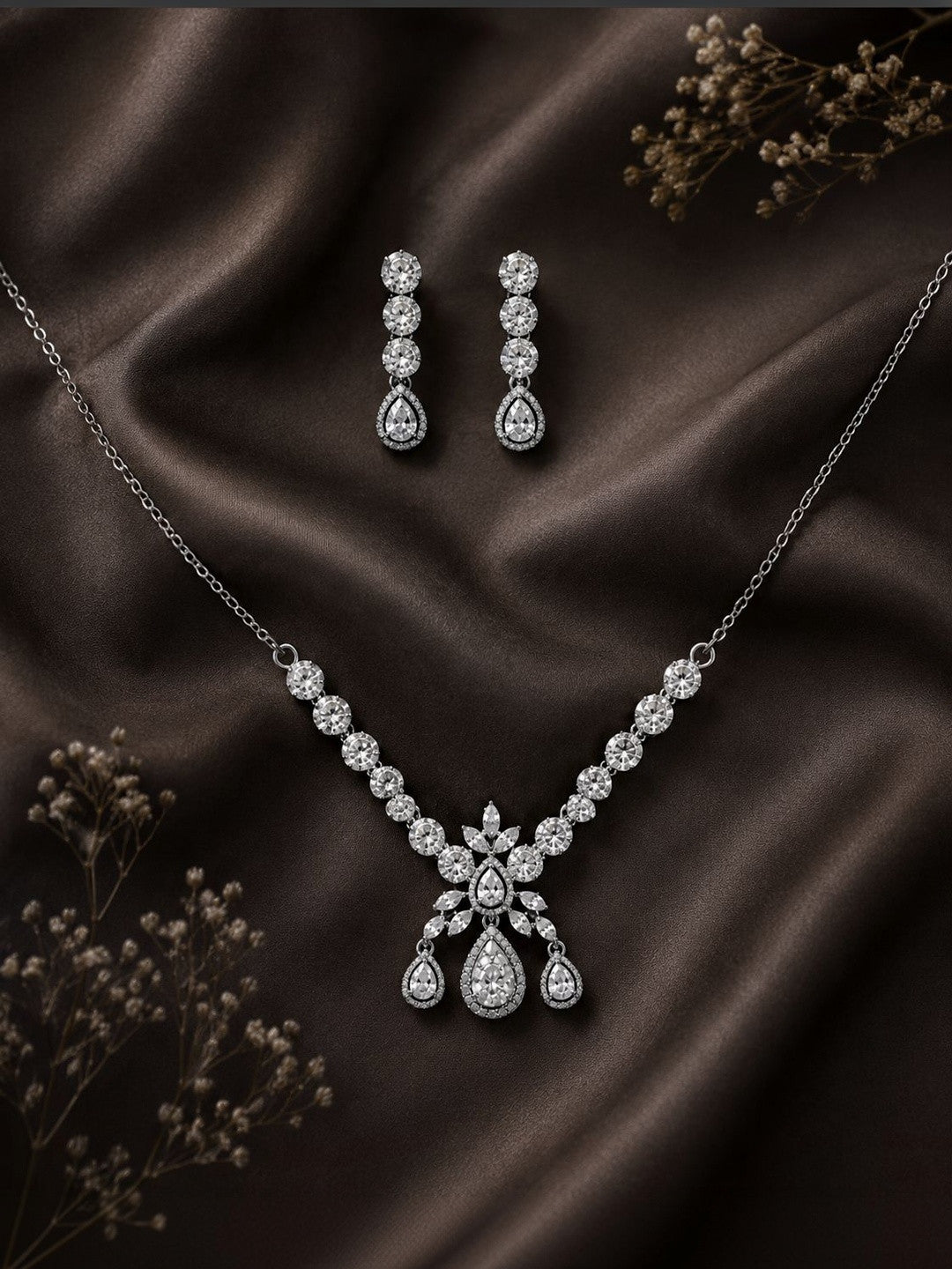 Zeni Silver Necklace Set