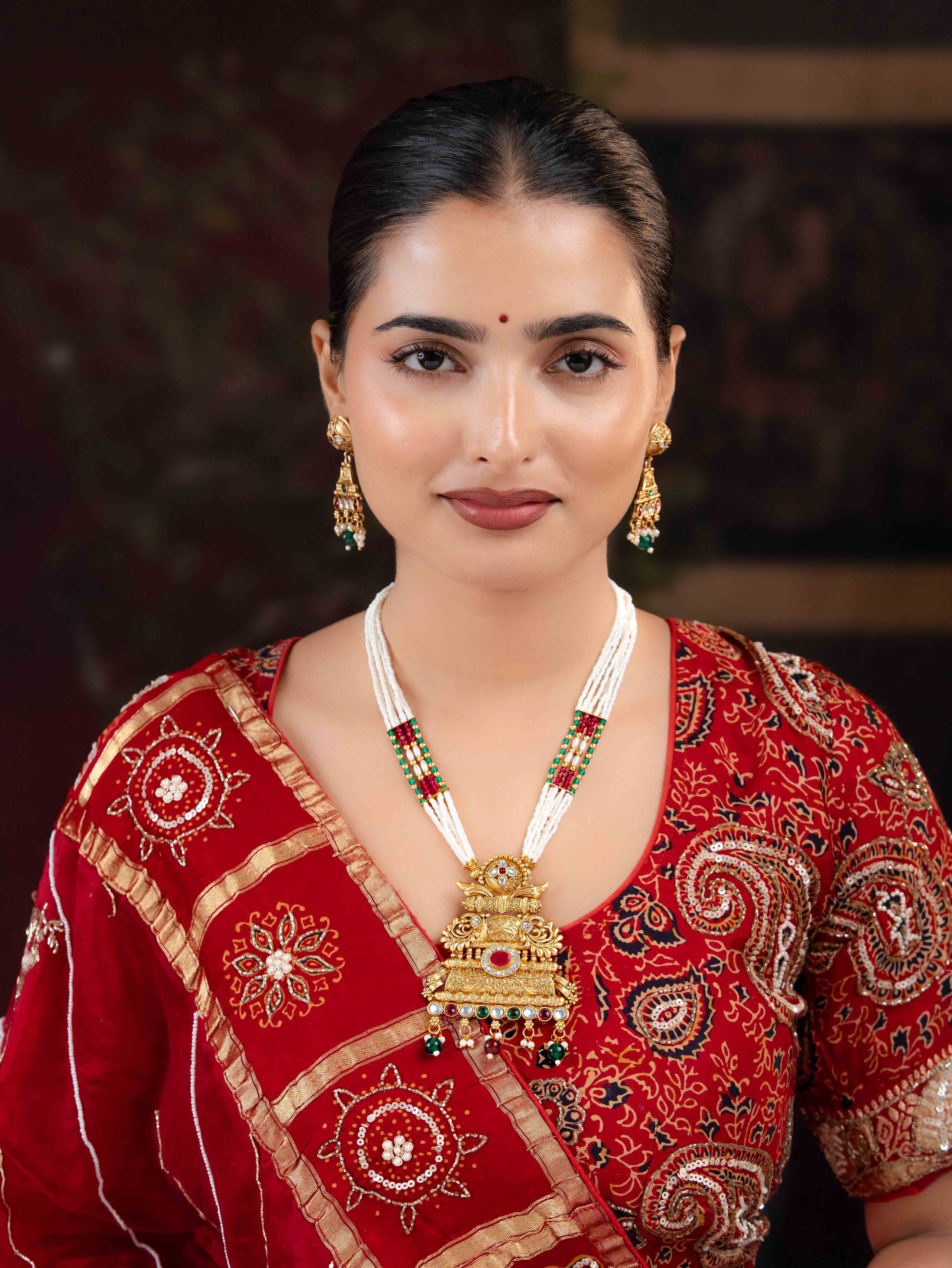 Bhakti Necklace Set