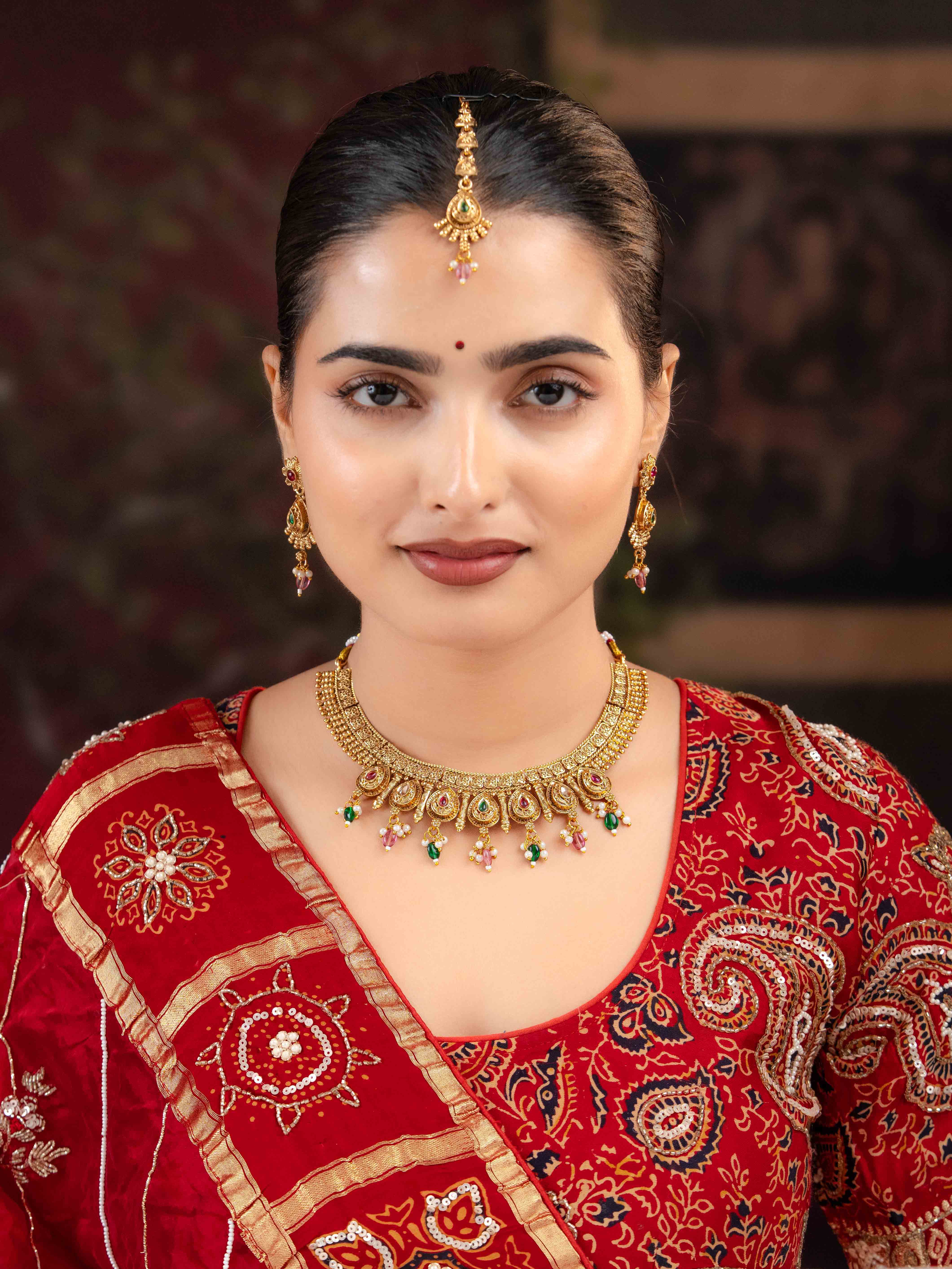 Meera  Necklace Set