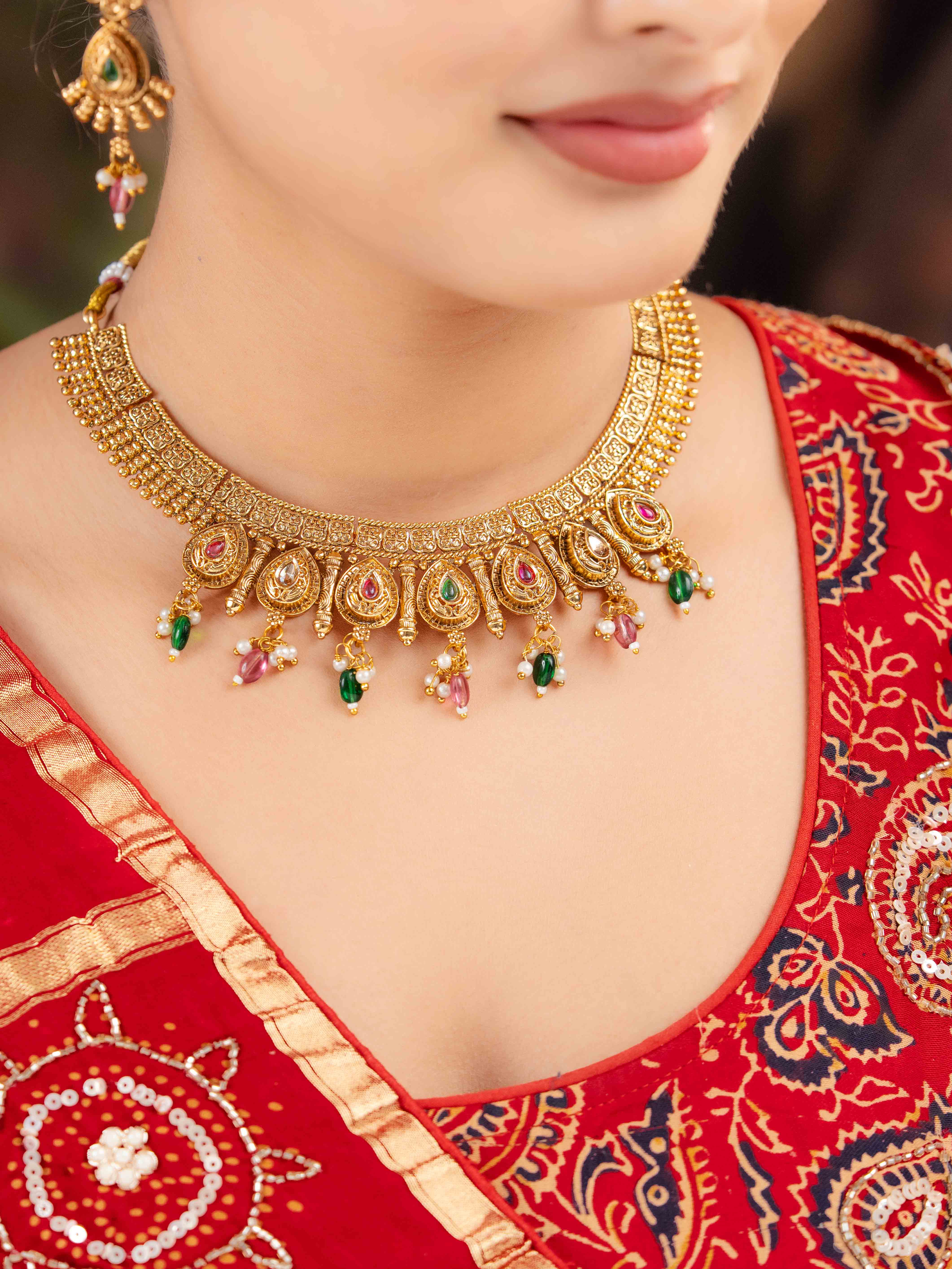 Meera  Necklace Set