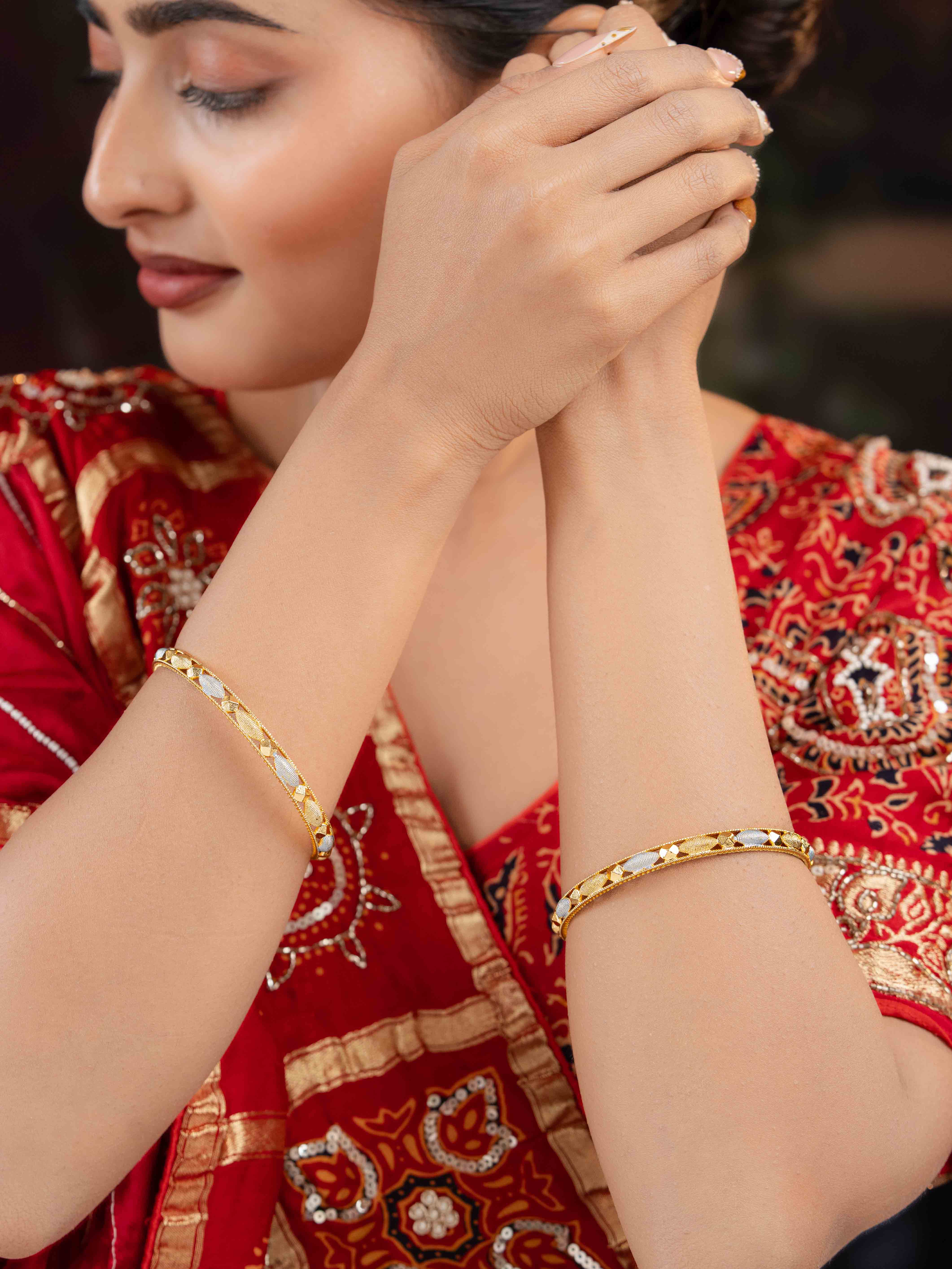 Yuvika Bangle (Set Of 2)