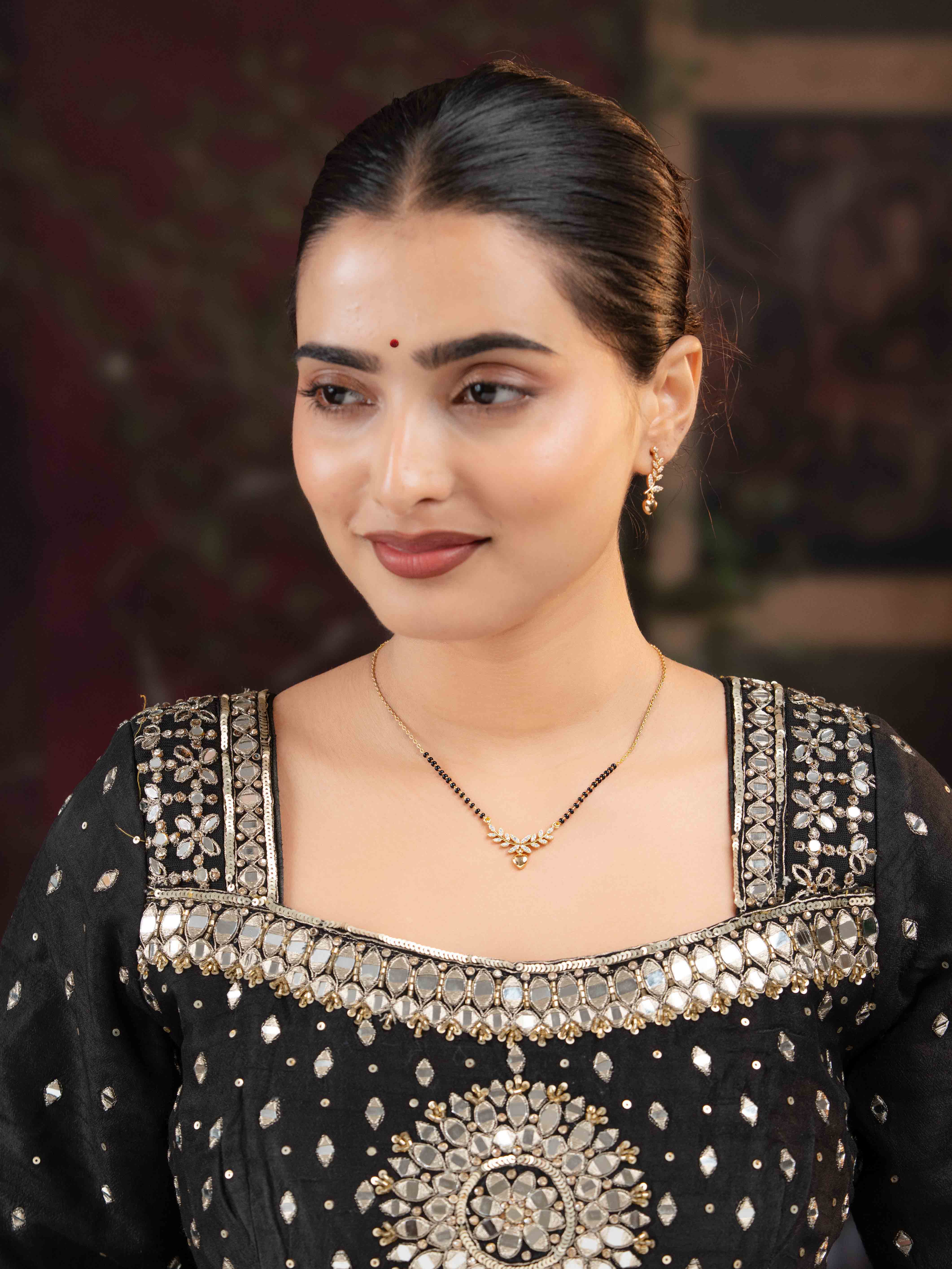 Nora Mangalsutra with Earrings