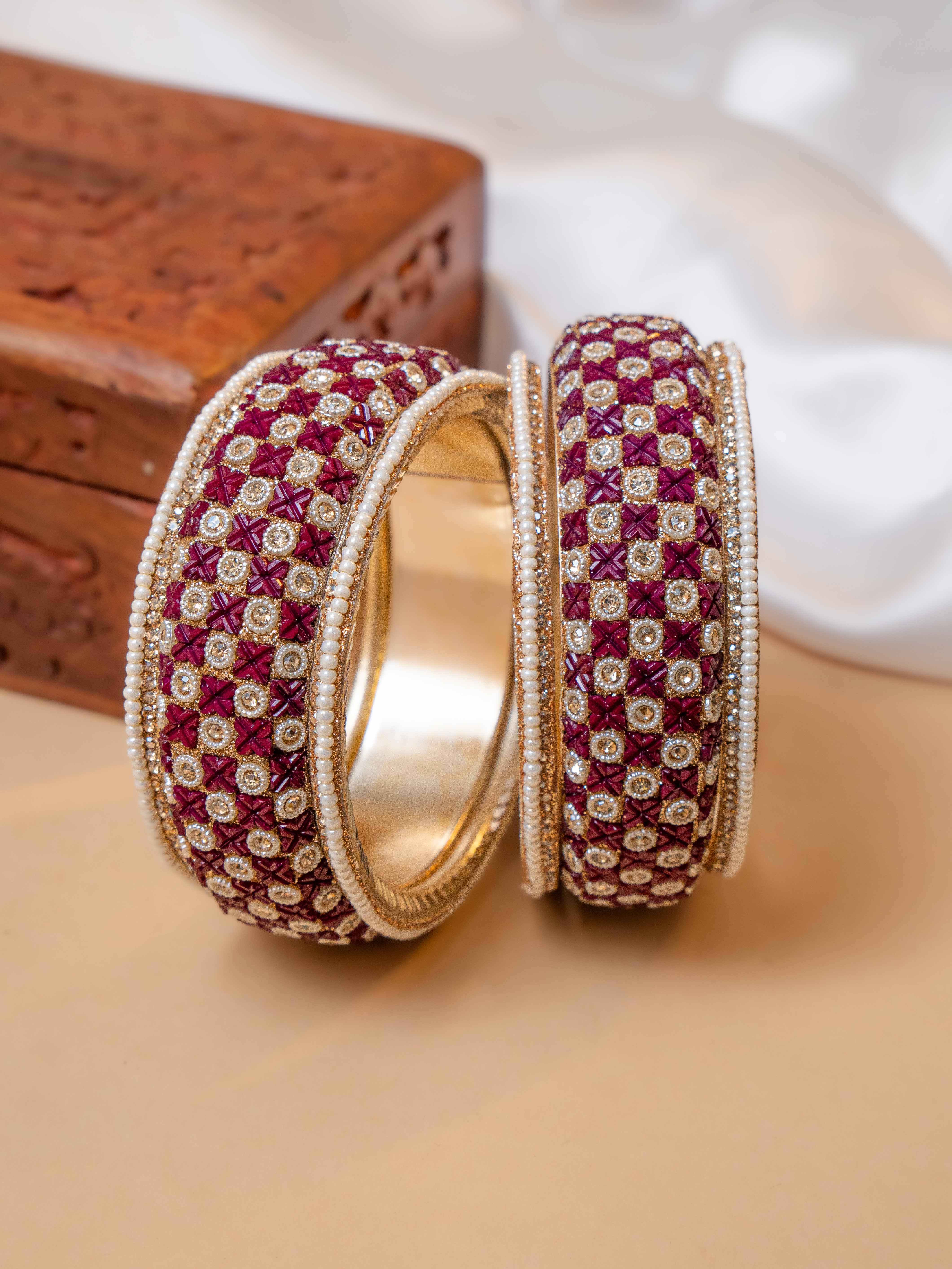 Noorvati Festive Bangles ( Set Of  6 )