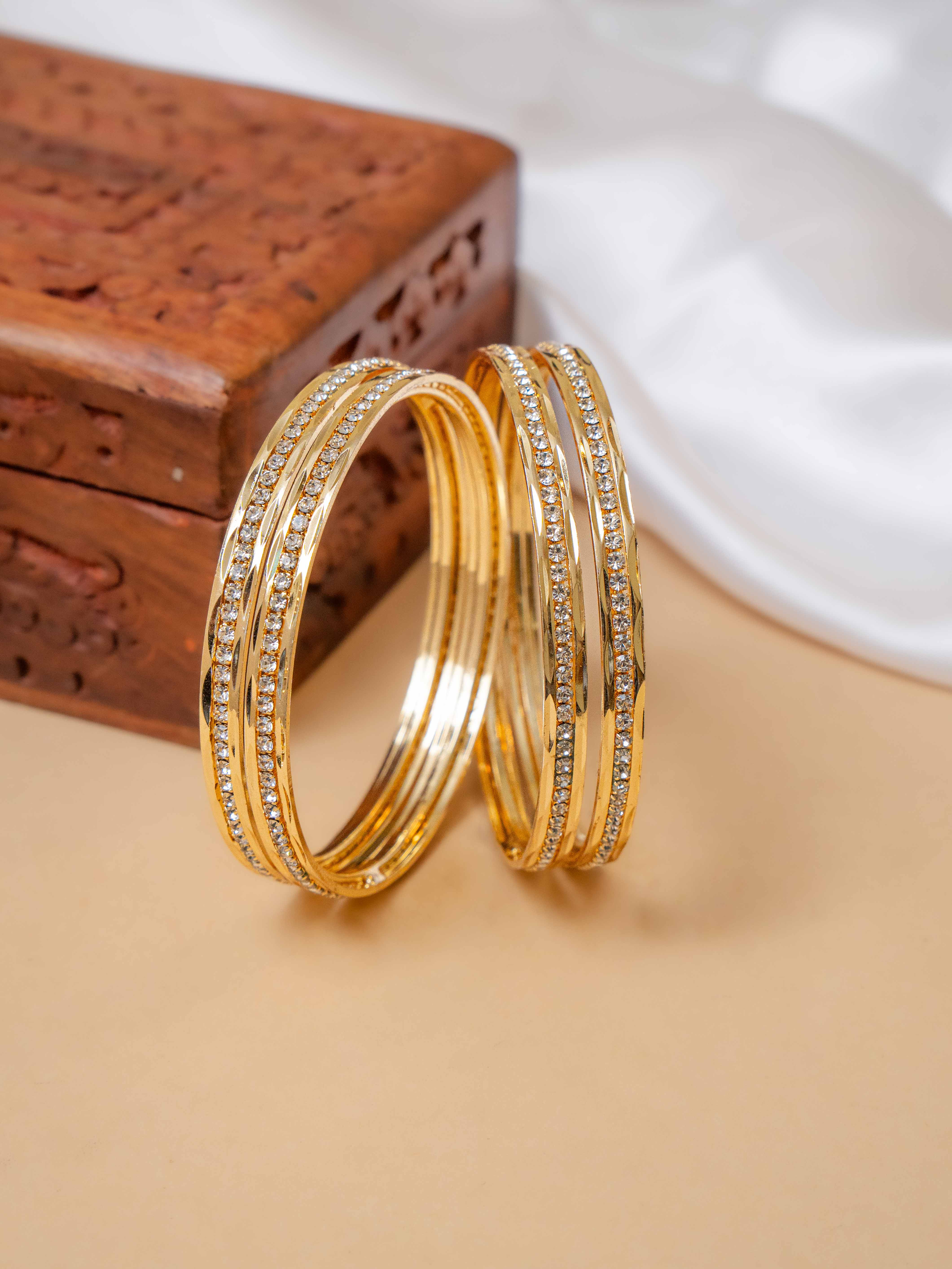 Zilora Diamond Bangle ( Set of 4)