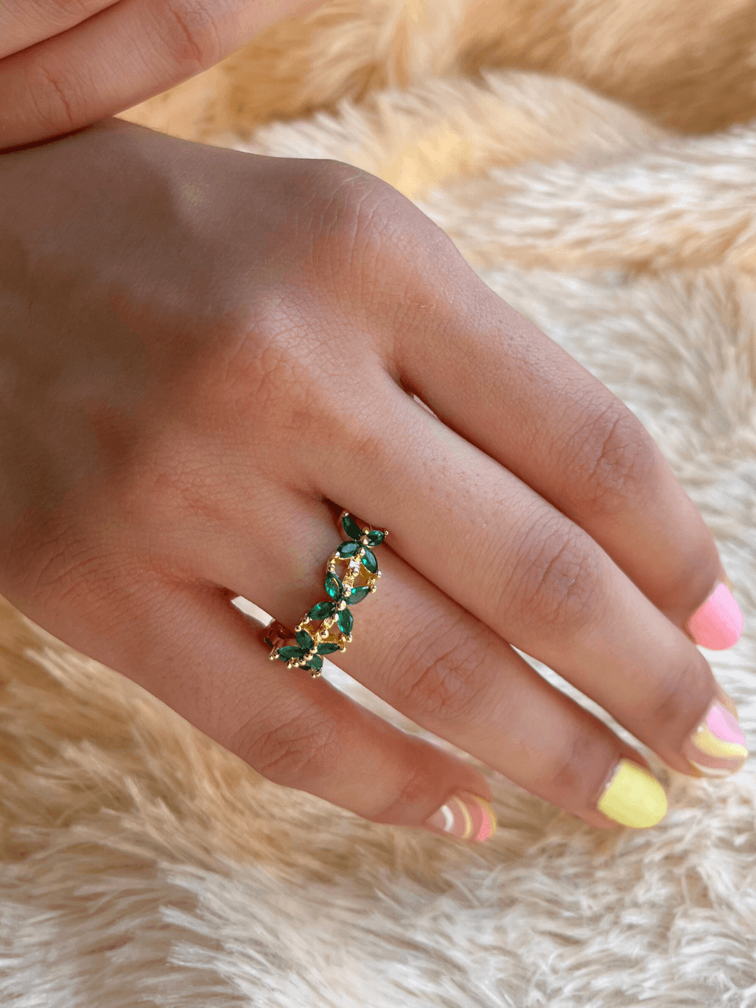 Floral Emerald Ring - Zerakijewels