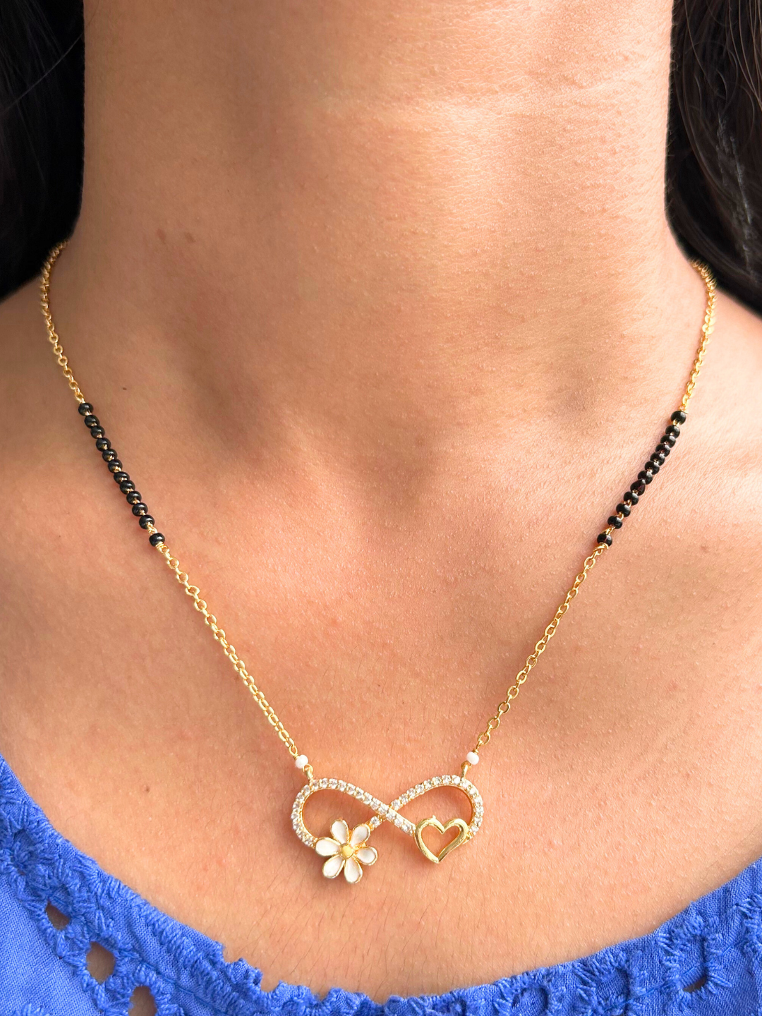 Infinity of Hearts Mangalsutra ( Gold)