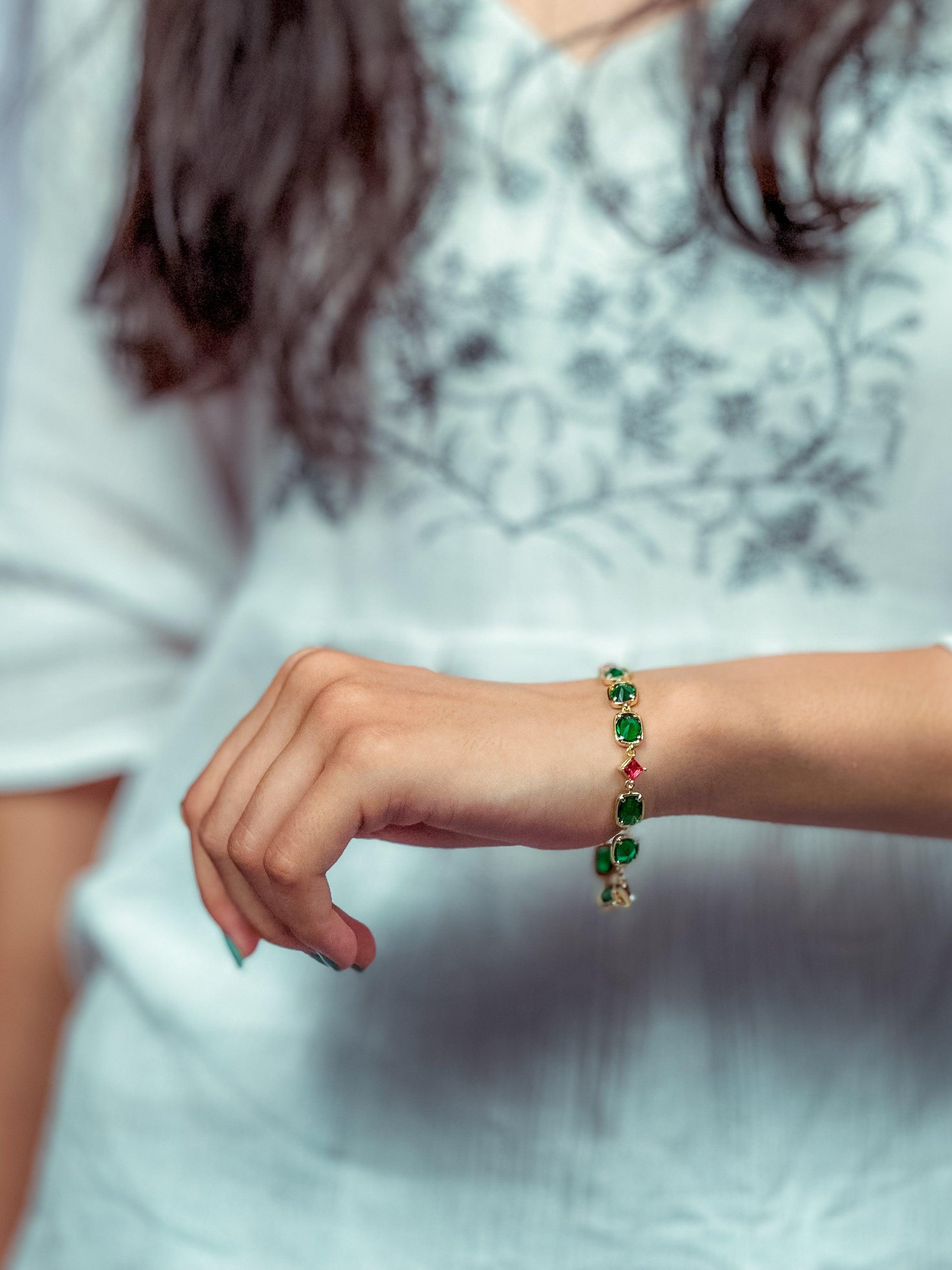 Emerald Glass Bracelet - Zeraki Jewels 