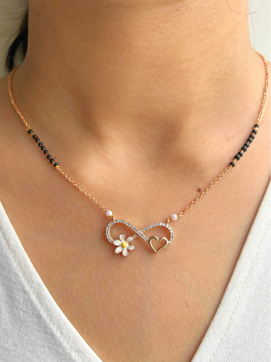 Infinity of Hearts Mangalsutra       (Rose Gold)