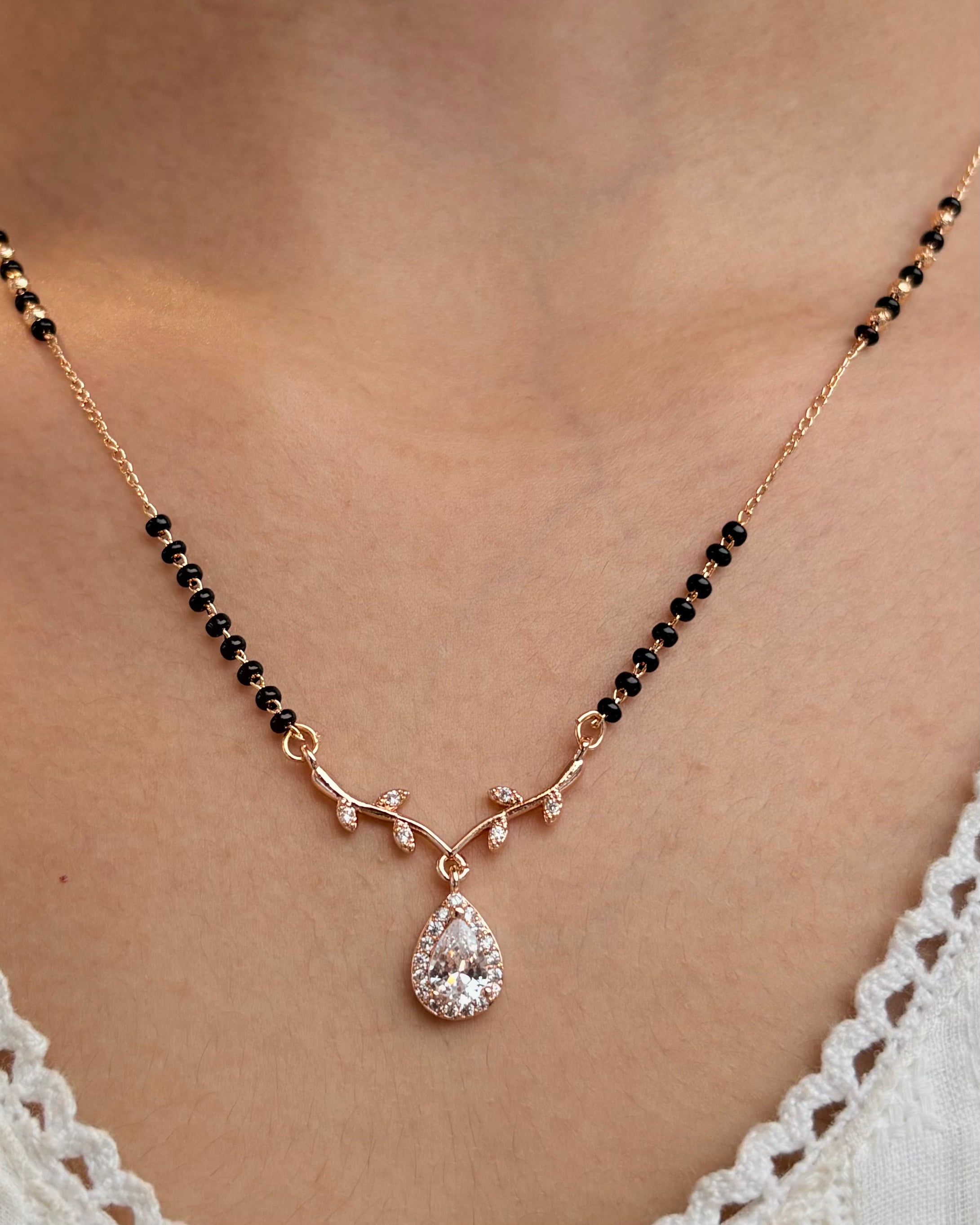 Dhwani Mangalsutra