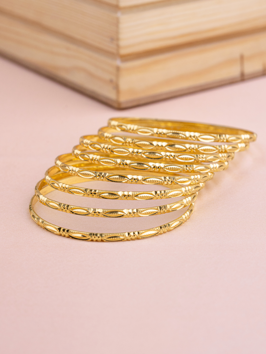 Ishaani Bangle.  (Set of 4)