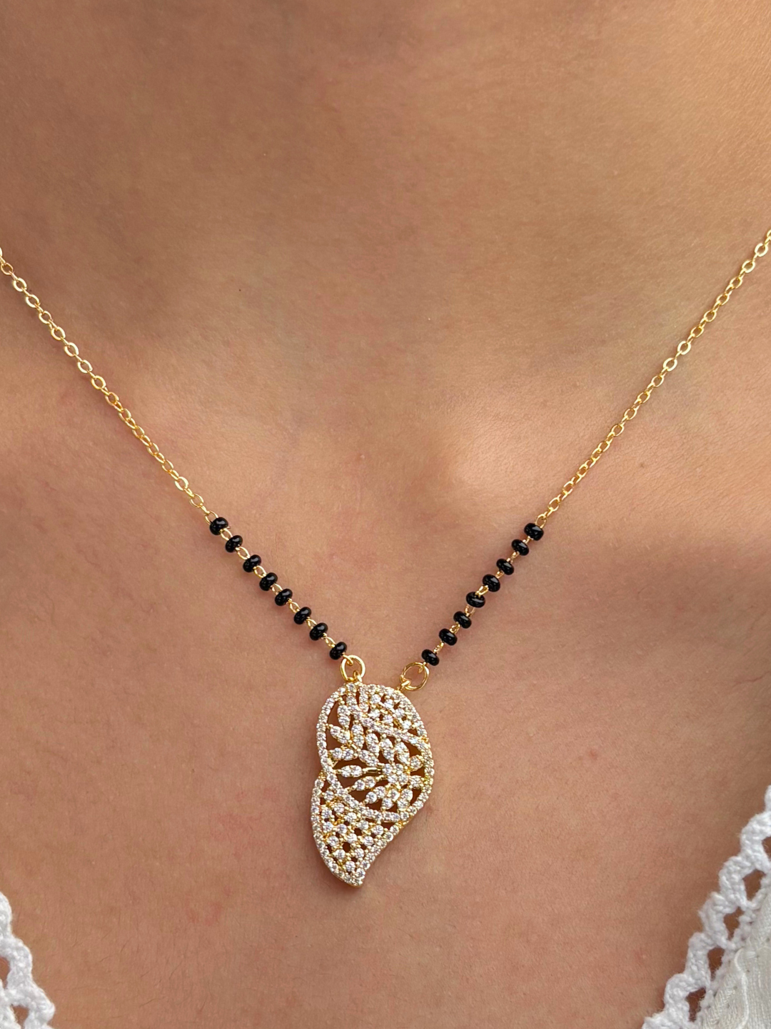 Himanshi Mangalsutra