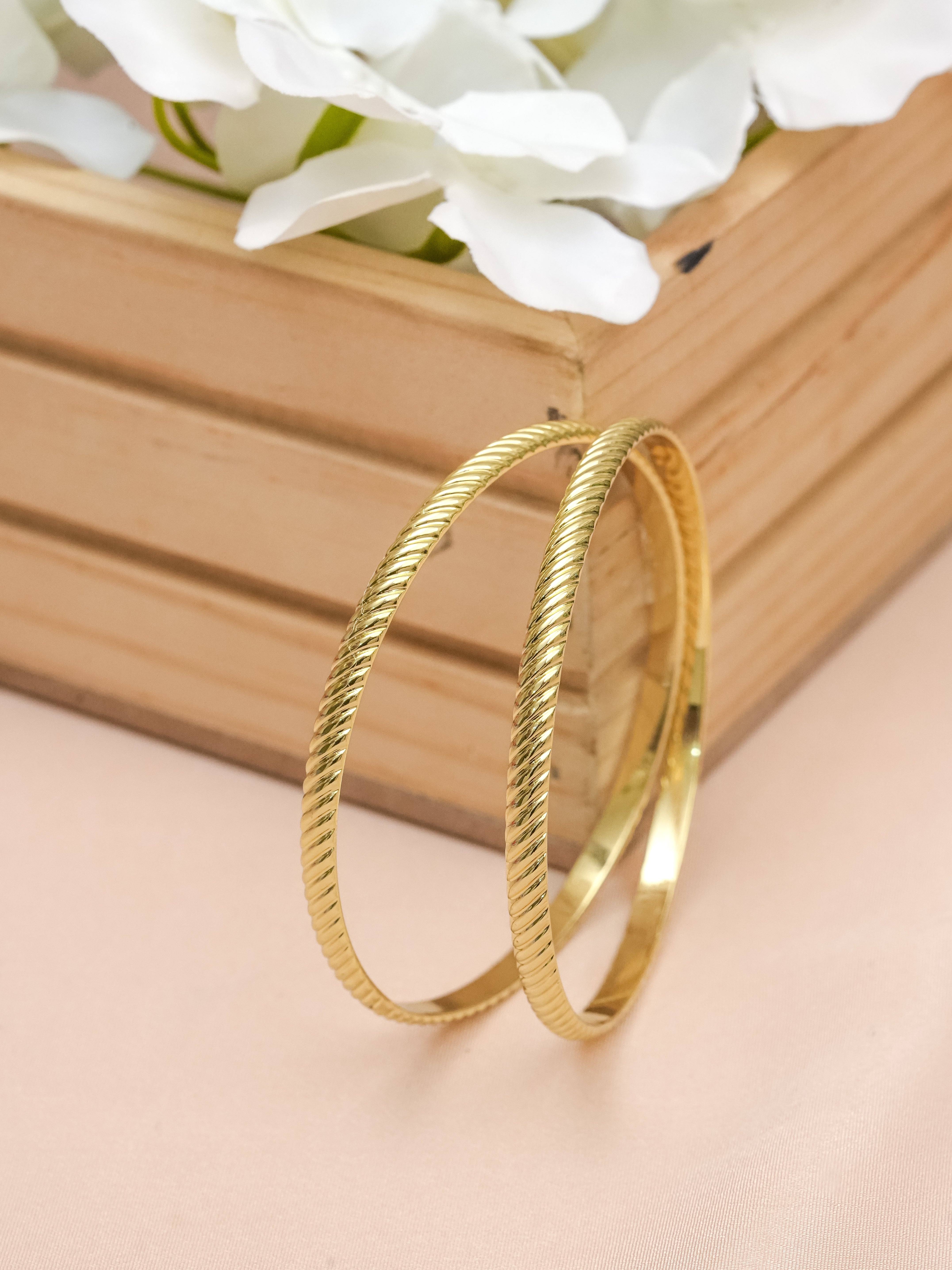 Dhriti Bangle.  (Set of 2)