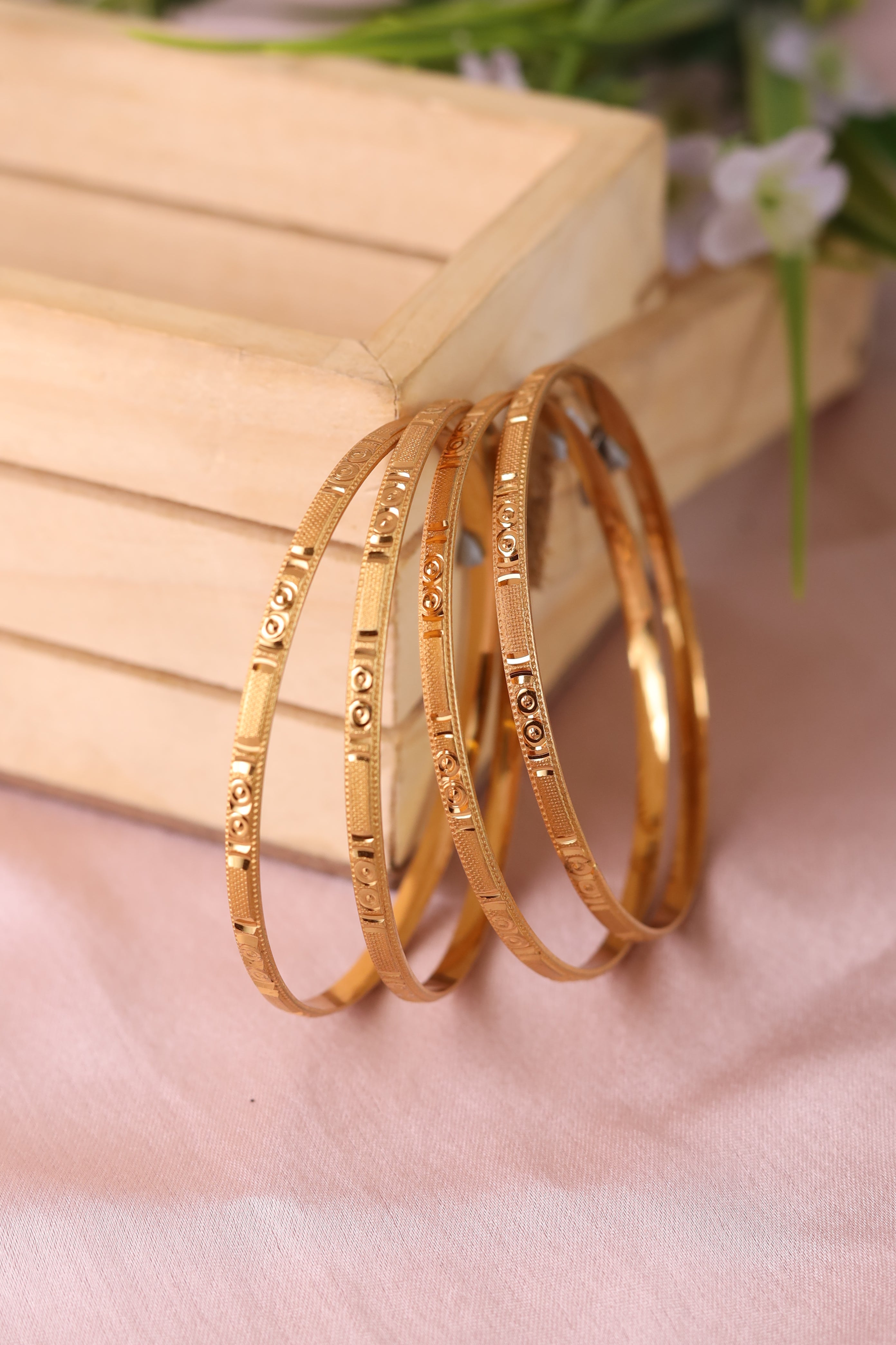 Jiya Bangle ( Set of 4 )