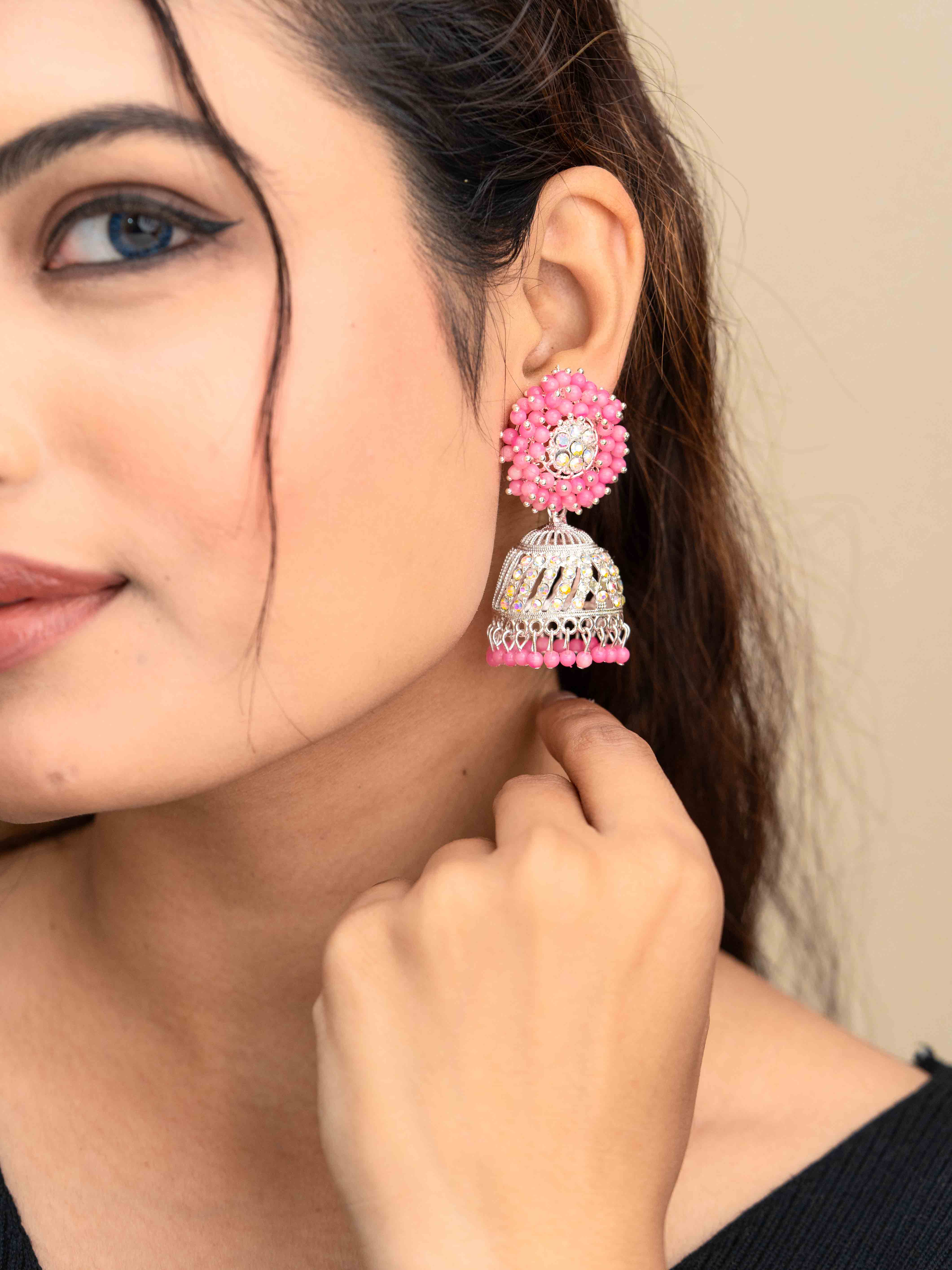 Kanvisha Jhumkas