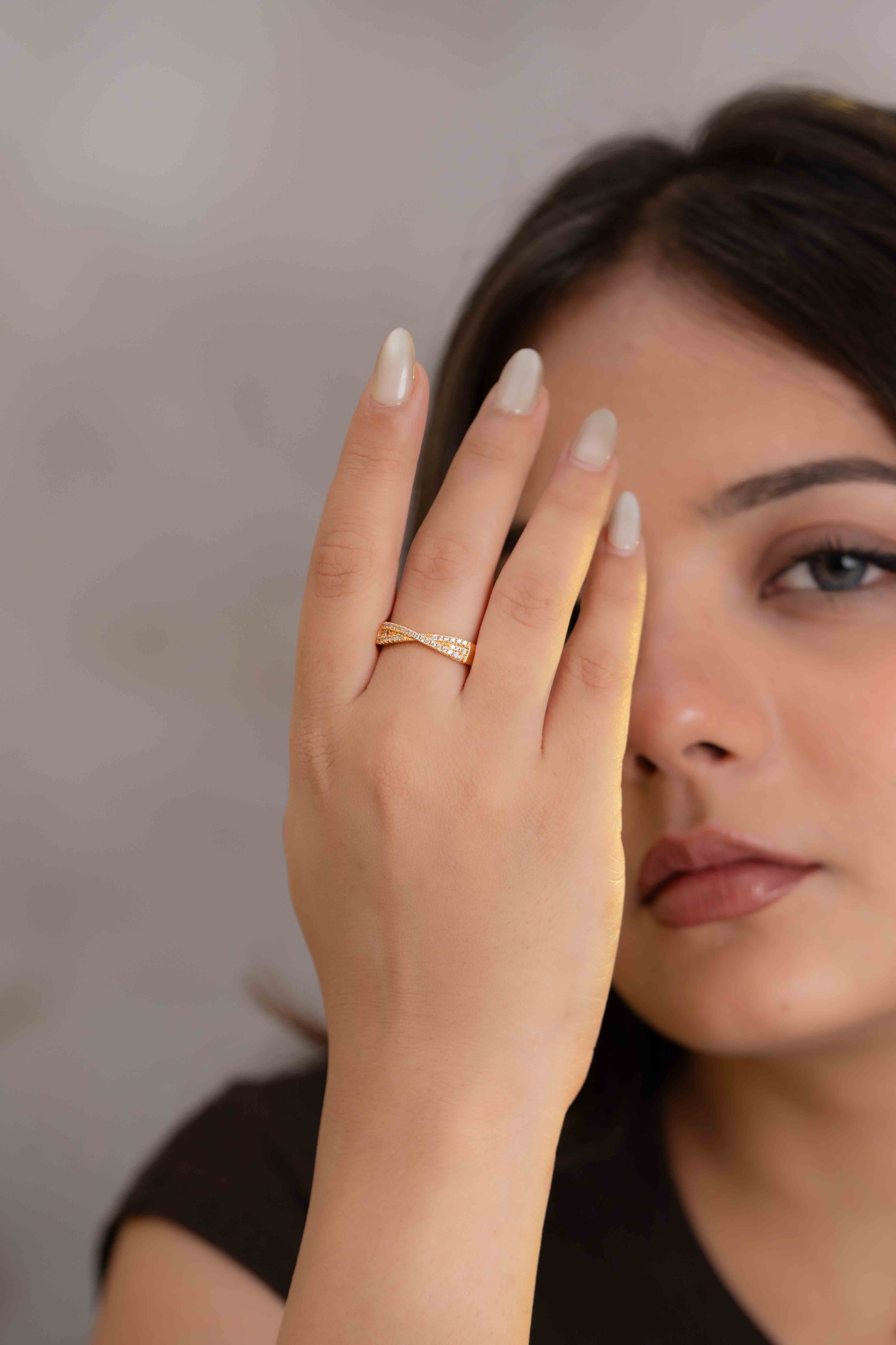 Twinkle Bow Adjustable Ring