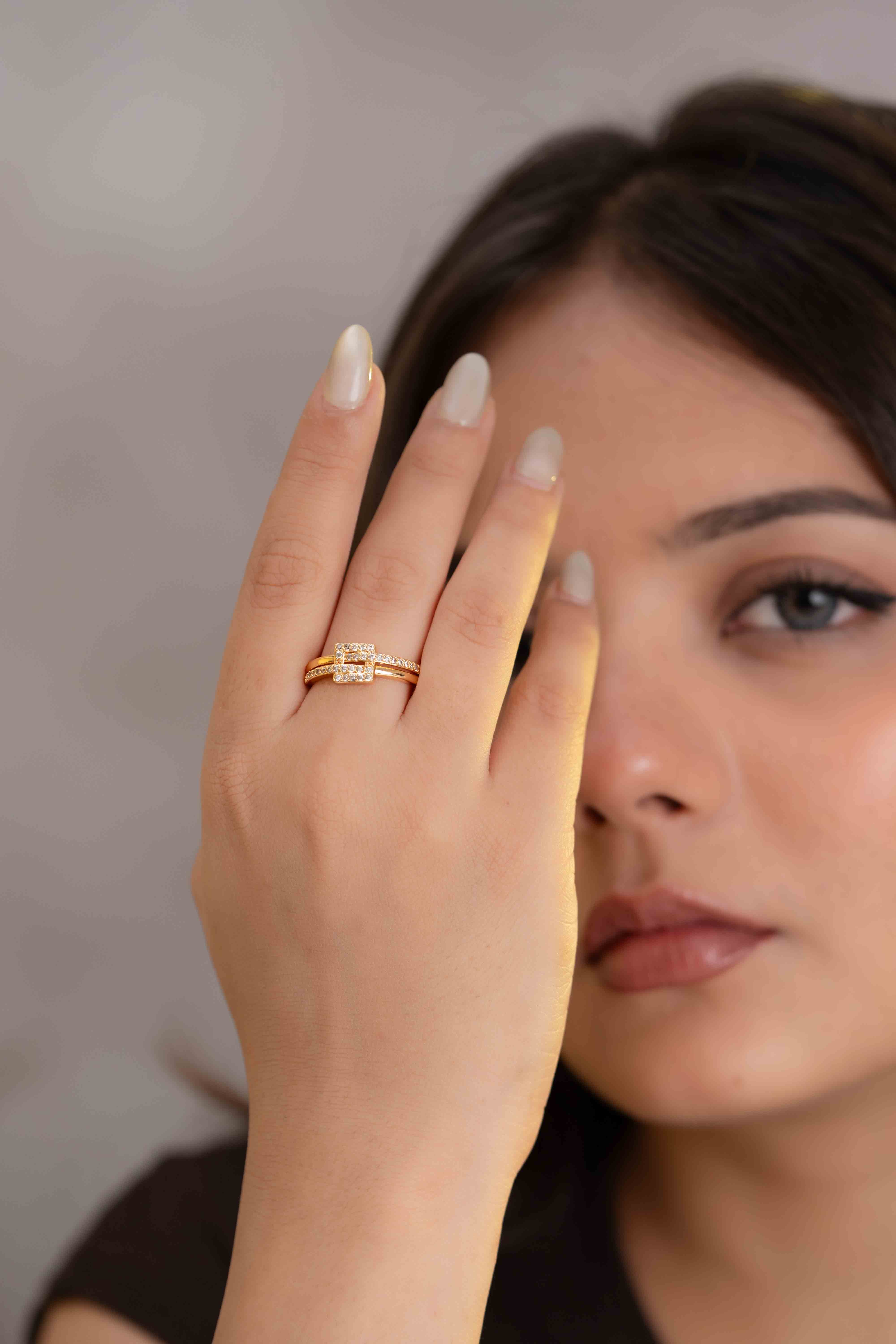 Viora Adjustable Ring