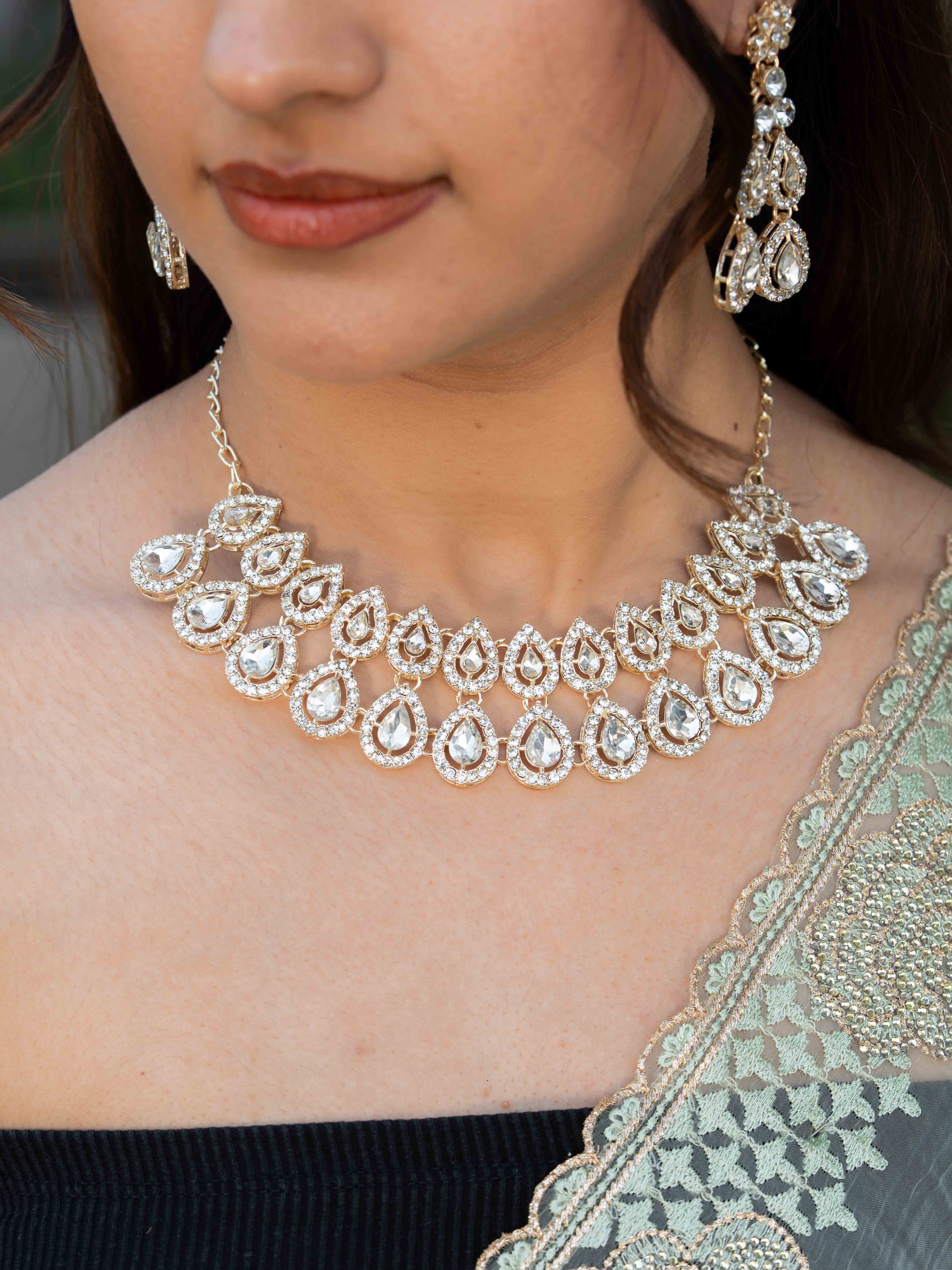 Navisha Diamond necklace set