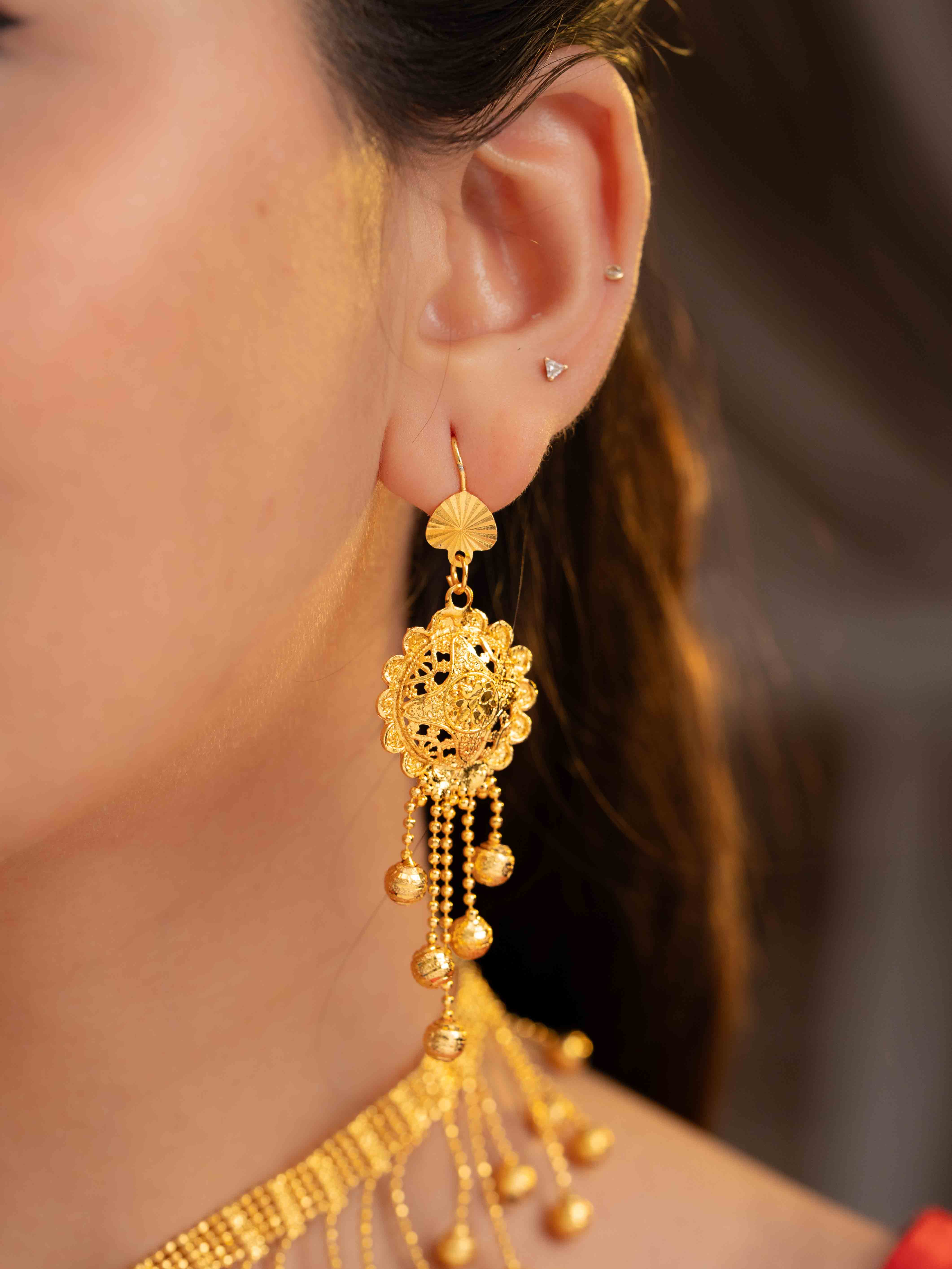 Mohini gold necklace set