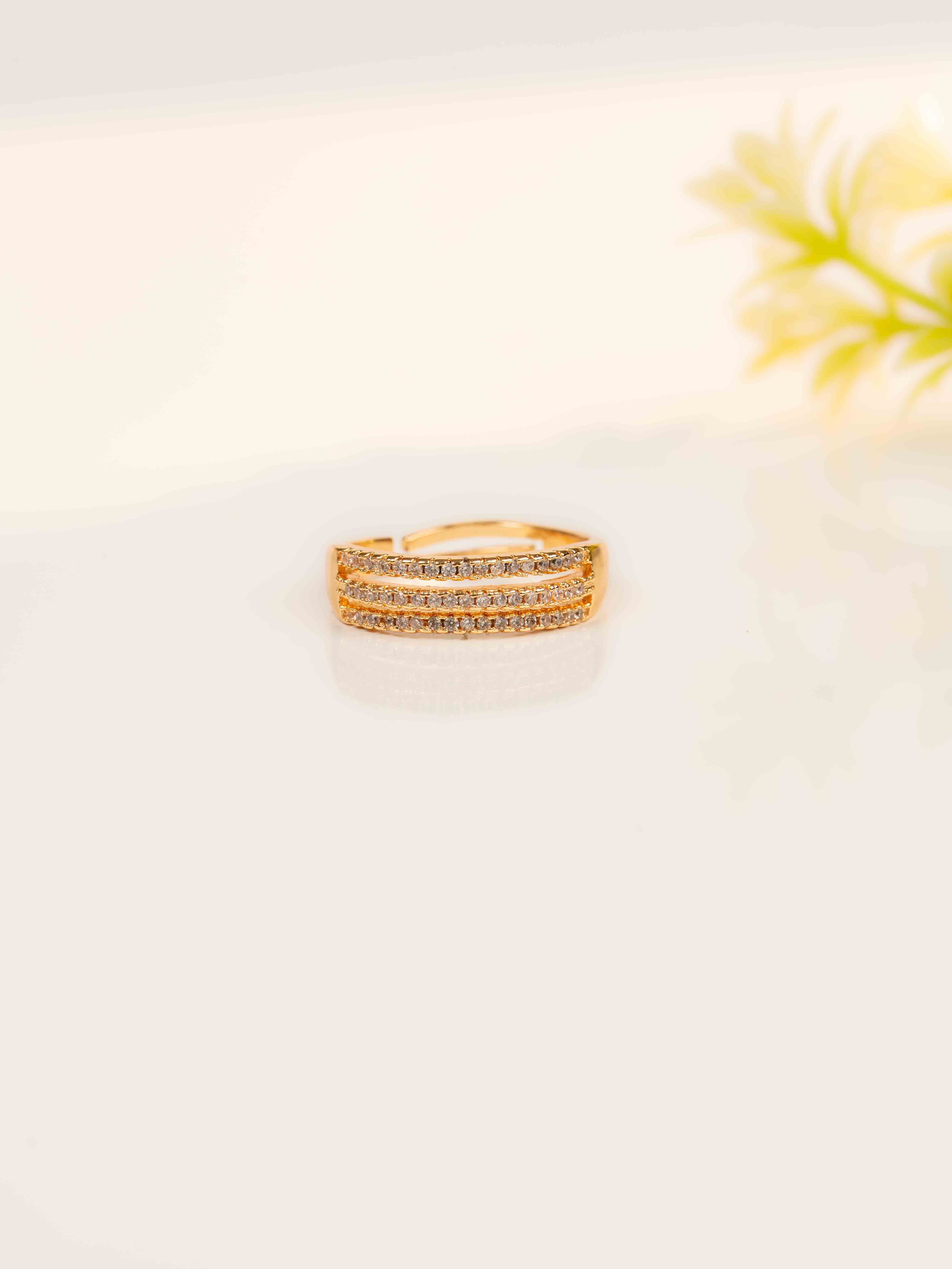 Amora One Adjustable Ring